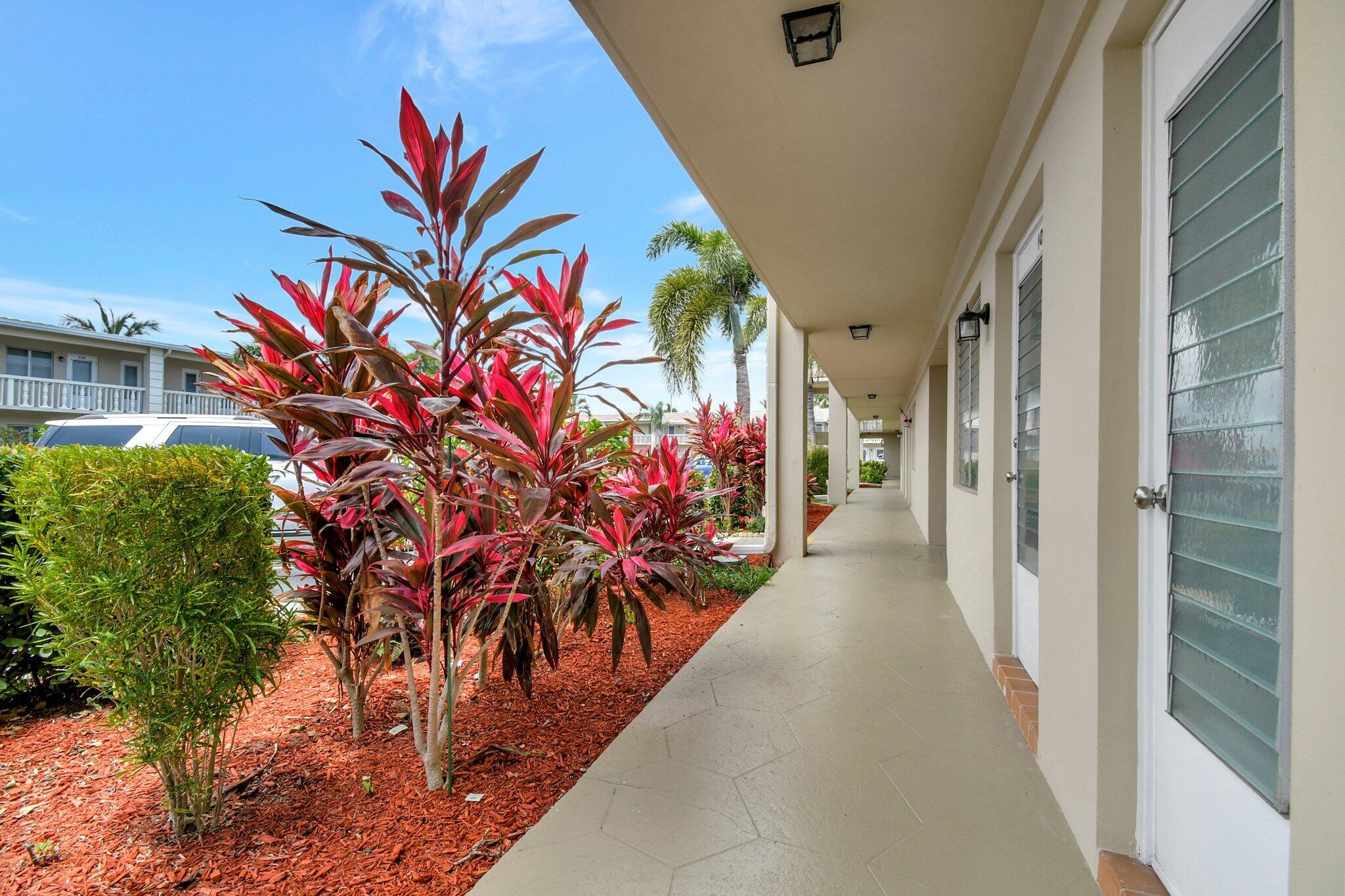 2131 NE 42nd Court 107e