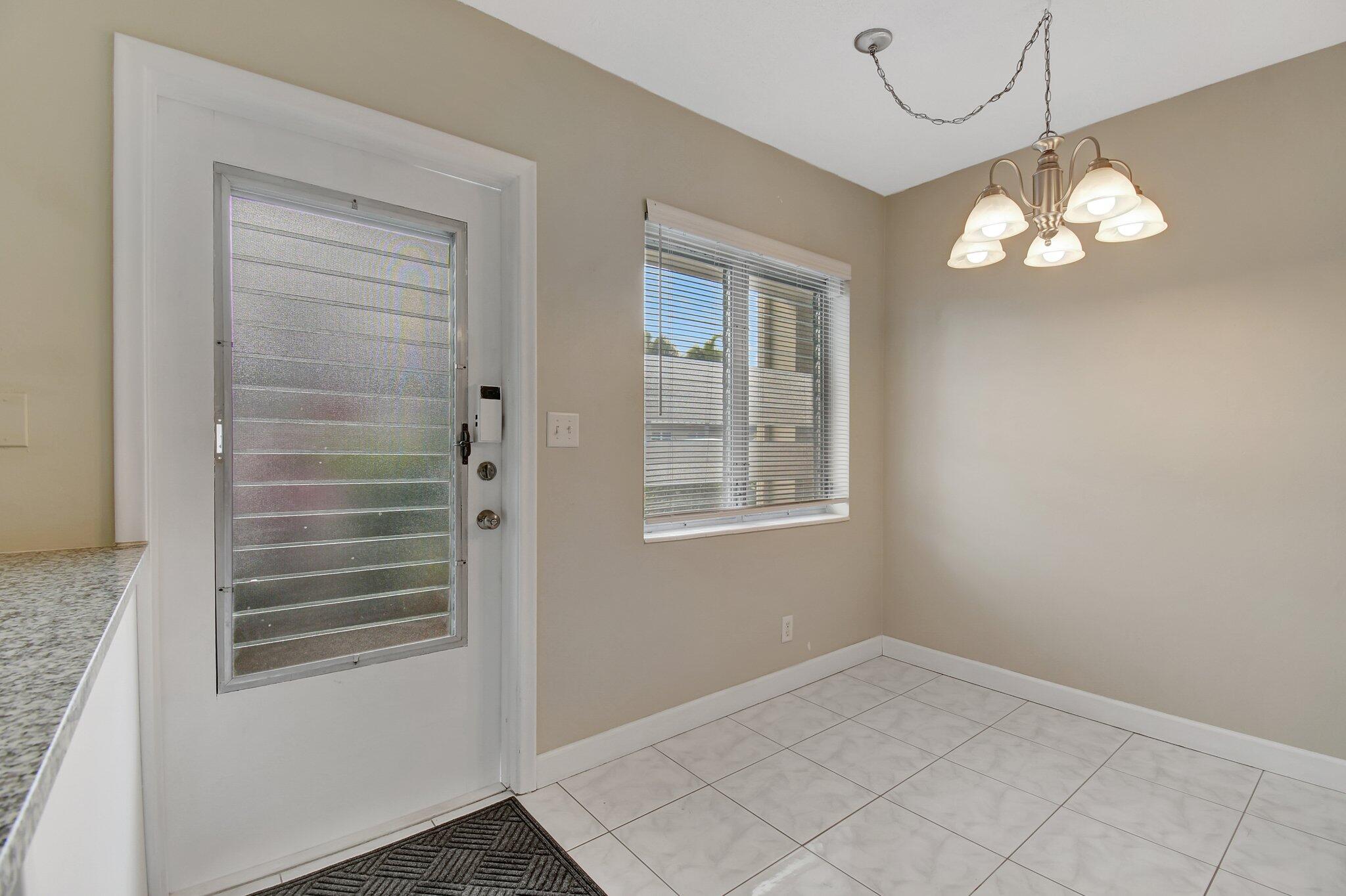 2131 NE 42nd Court 107e