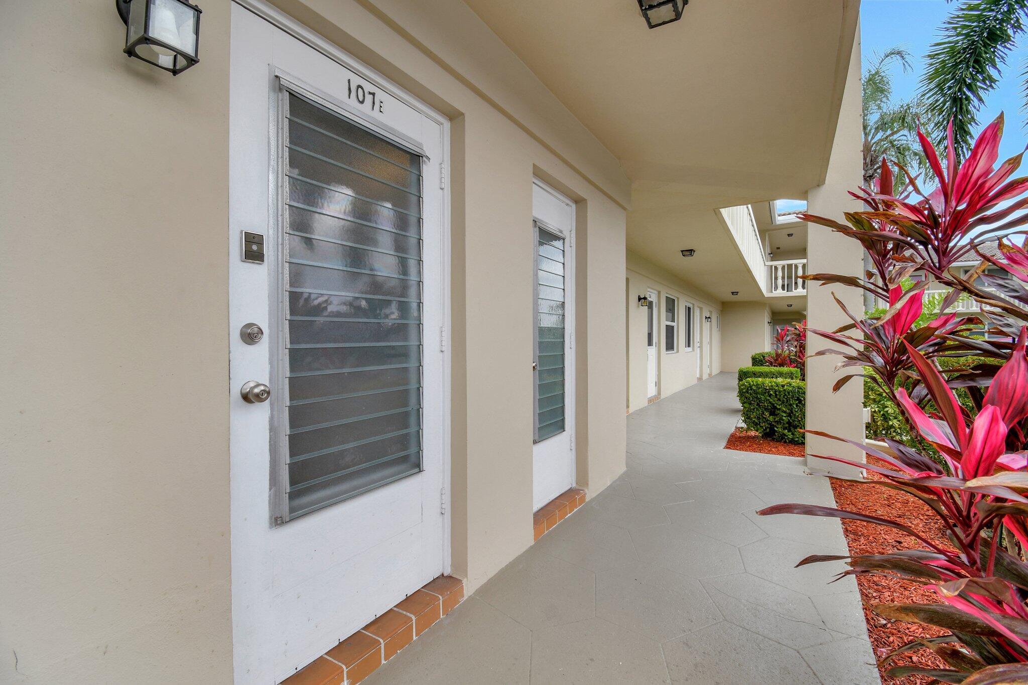 2131 NE 42nd Court 107e