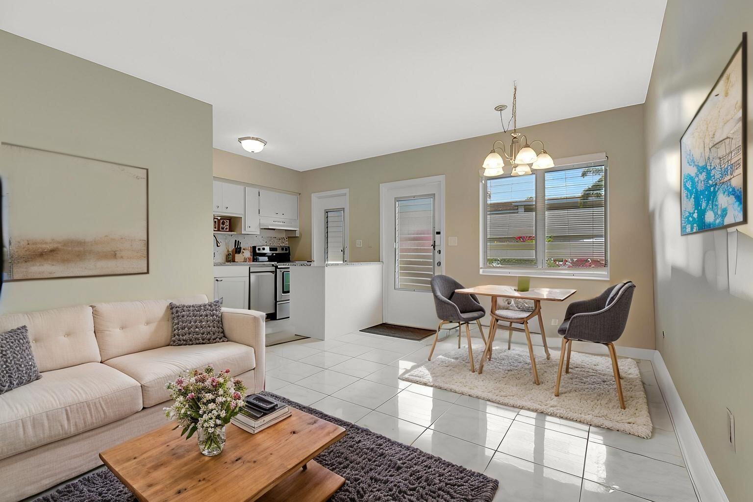 2131 NE 42nd Court 107e