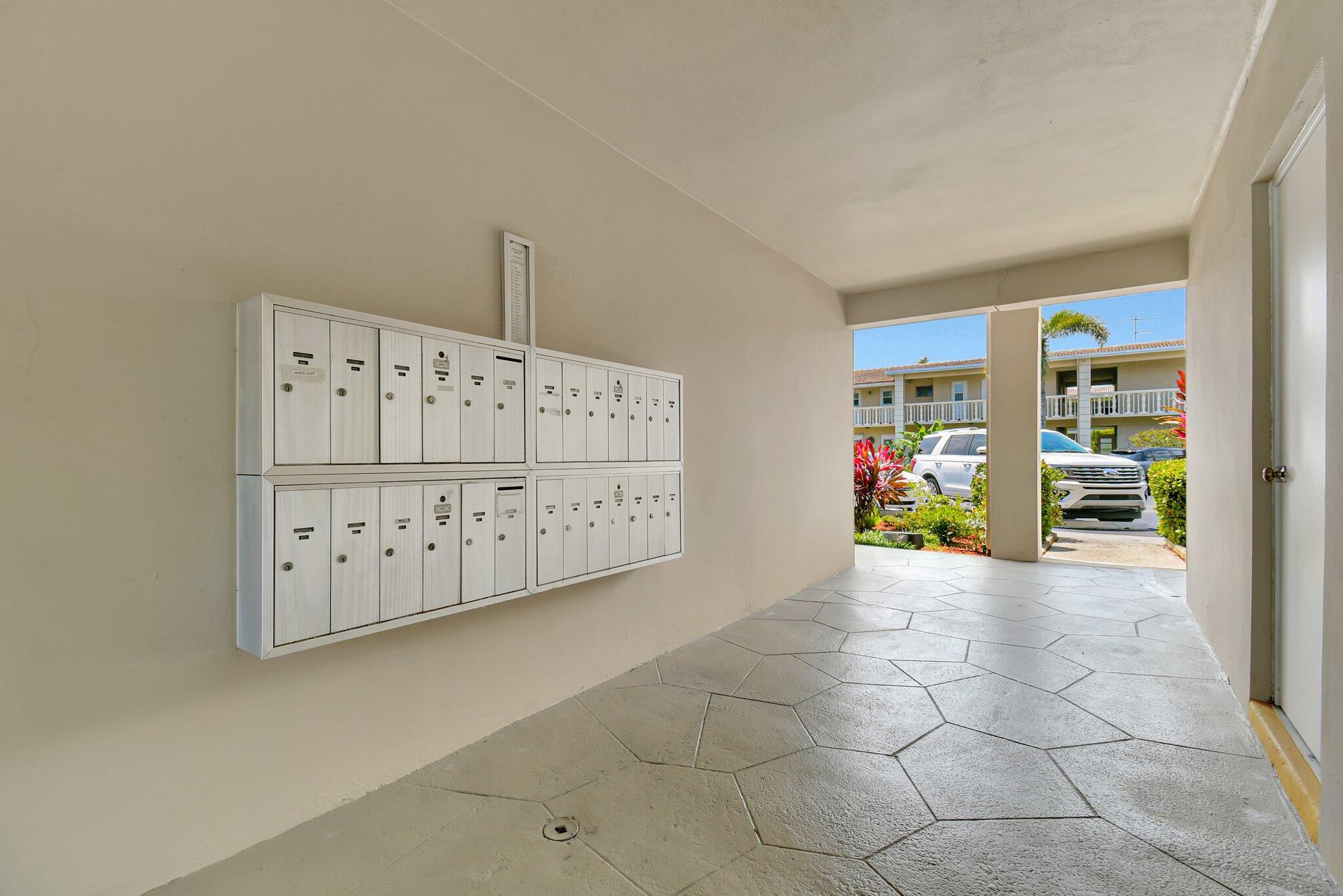 2131 NE 42nd Court 107e