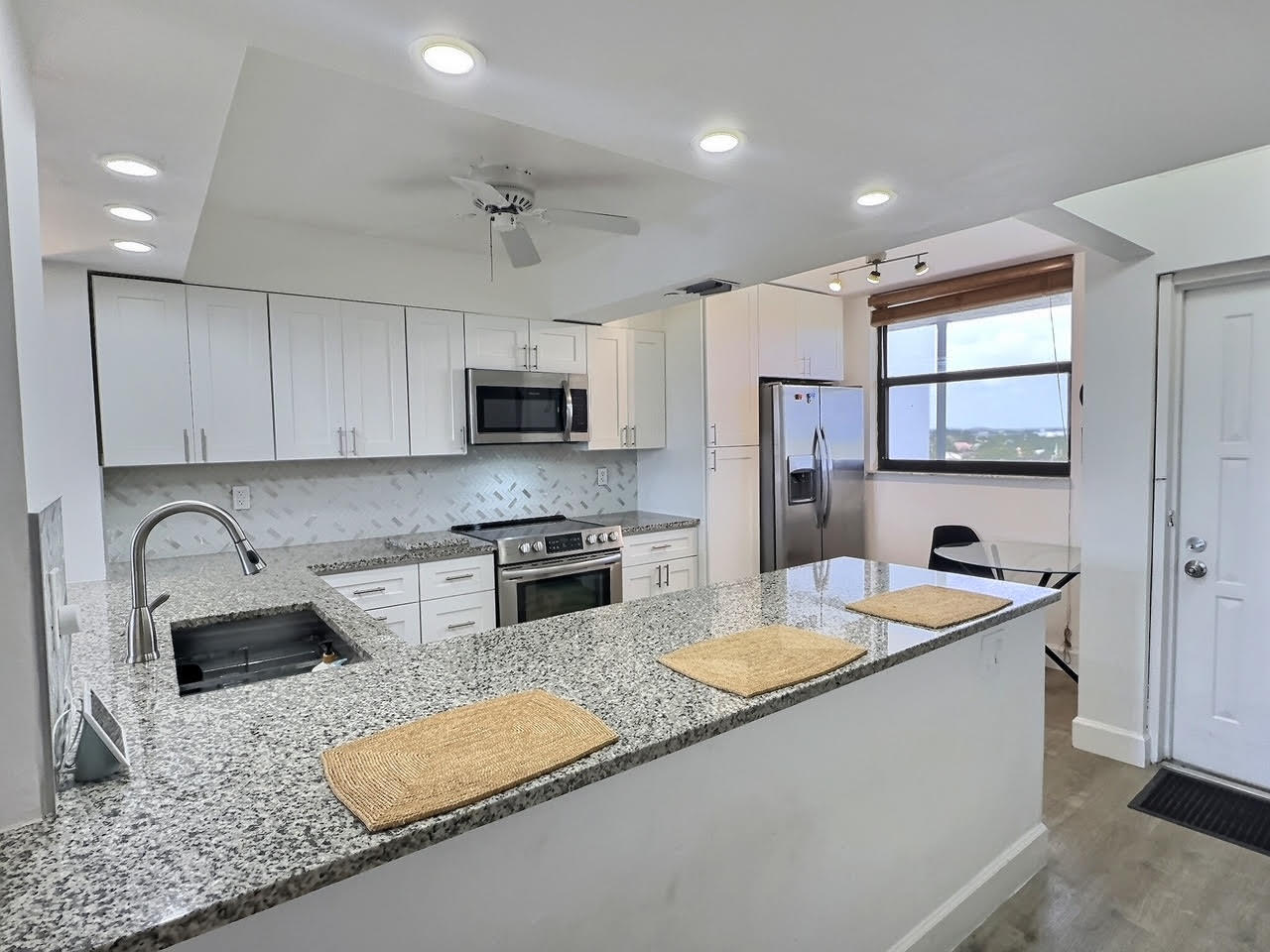 1266 S Military Trail 587, Deerfield Beach Unit: 587