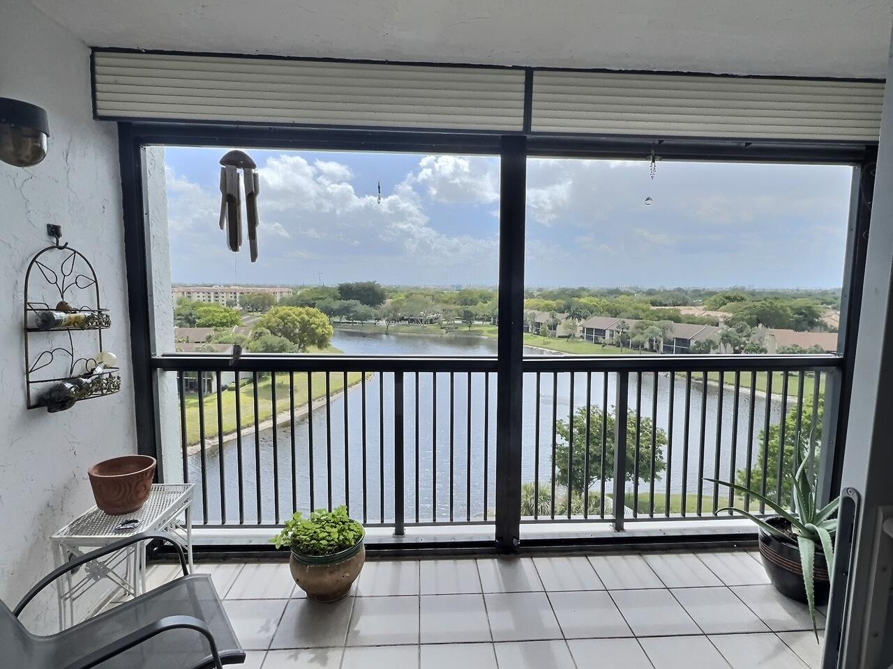 1266 S Military Trail 587, Deerfield Beach Unit: 587