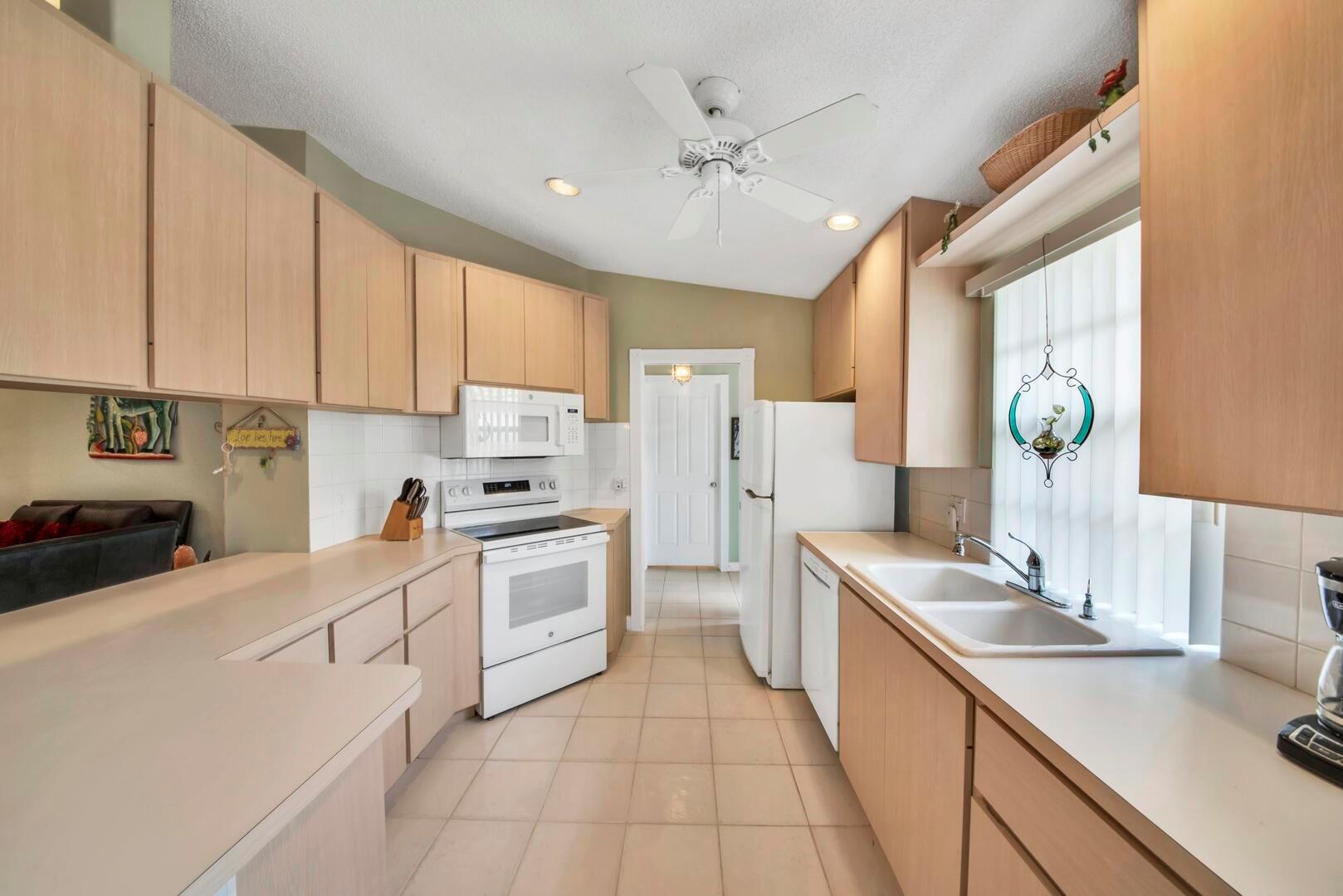 4220 Royal Oak Drive