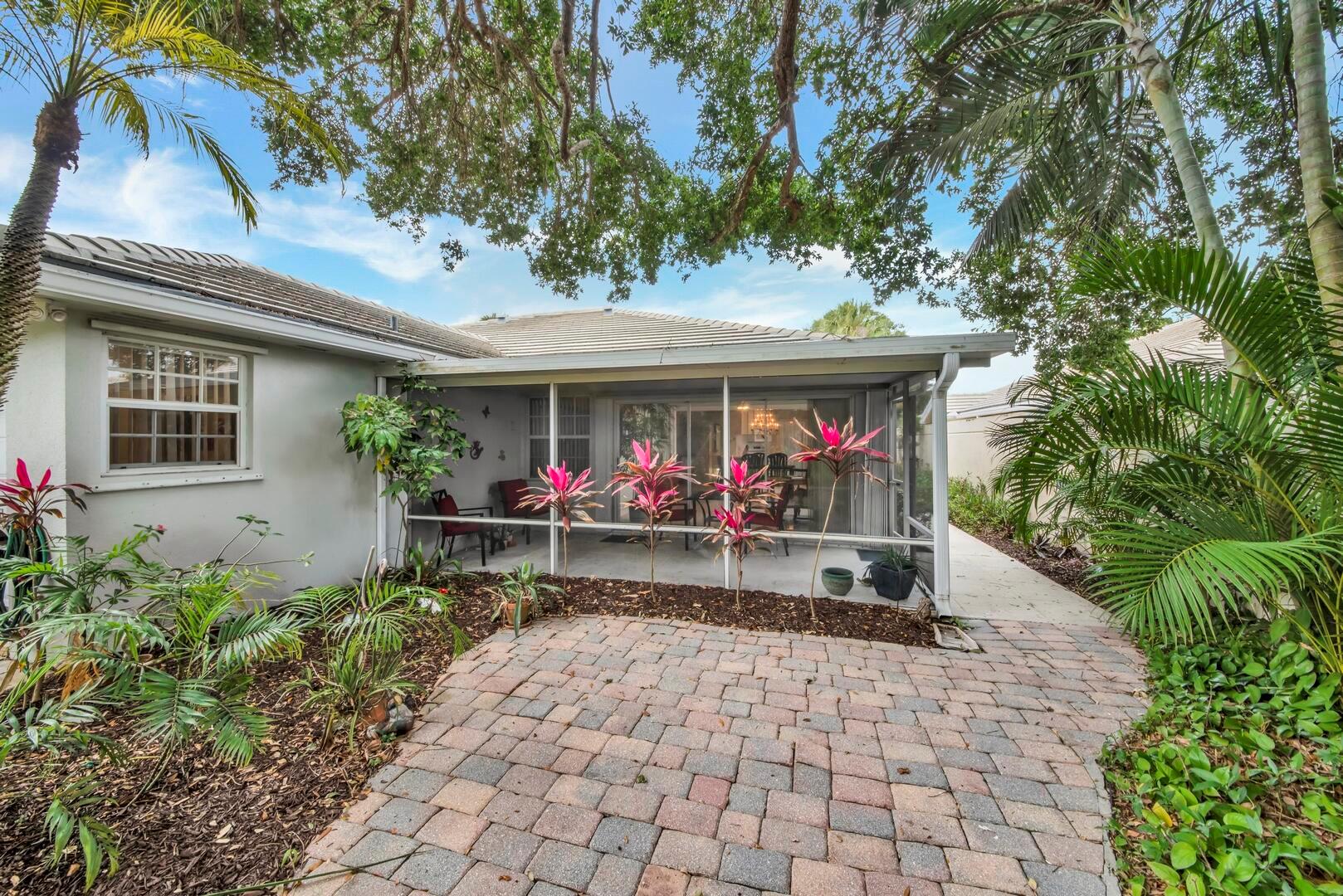4220 Royal Oak Drive