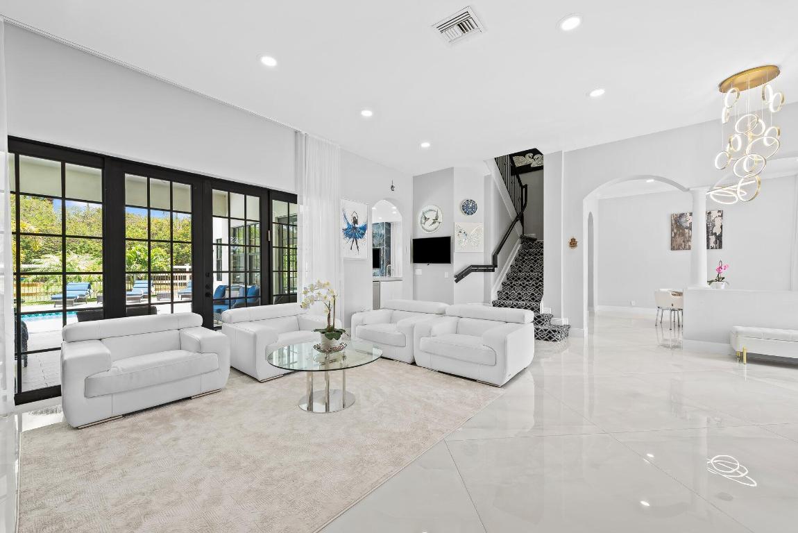 10471 Majestic Trail