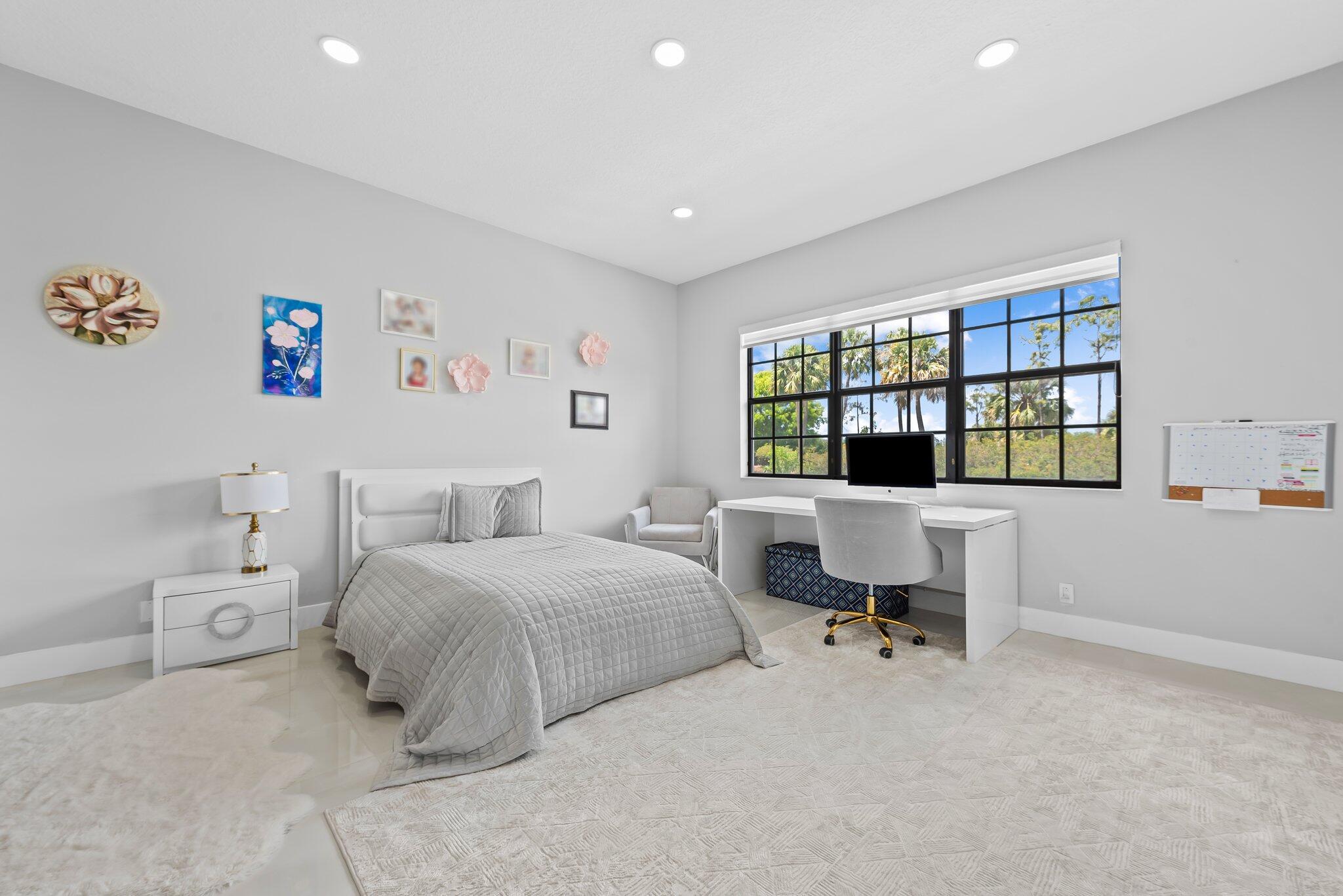 10471 Majestic Trail