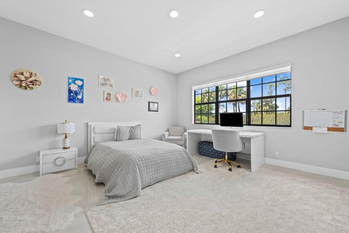 10471 Majestic Trail