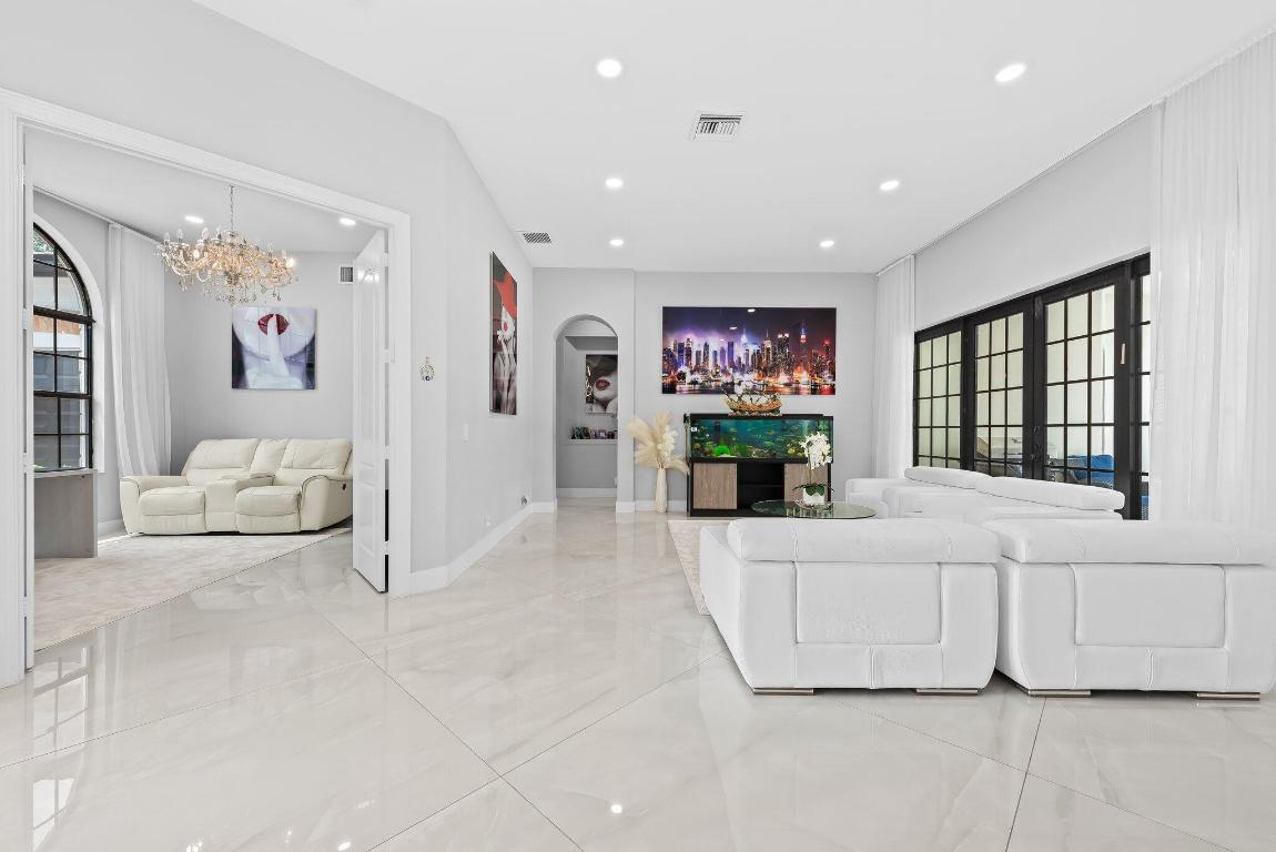 10471 Majestic Trail