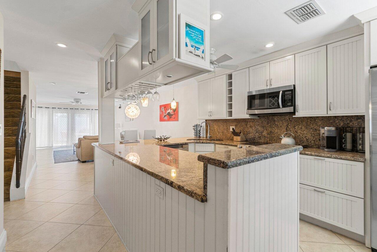 842 SE 19th Avenue 103