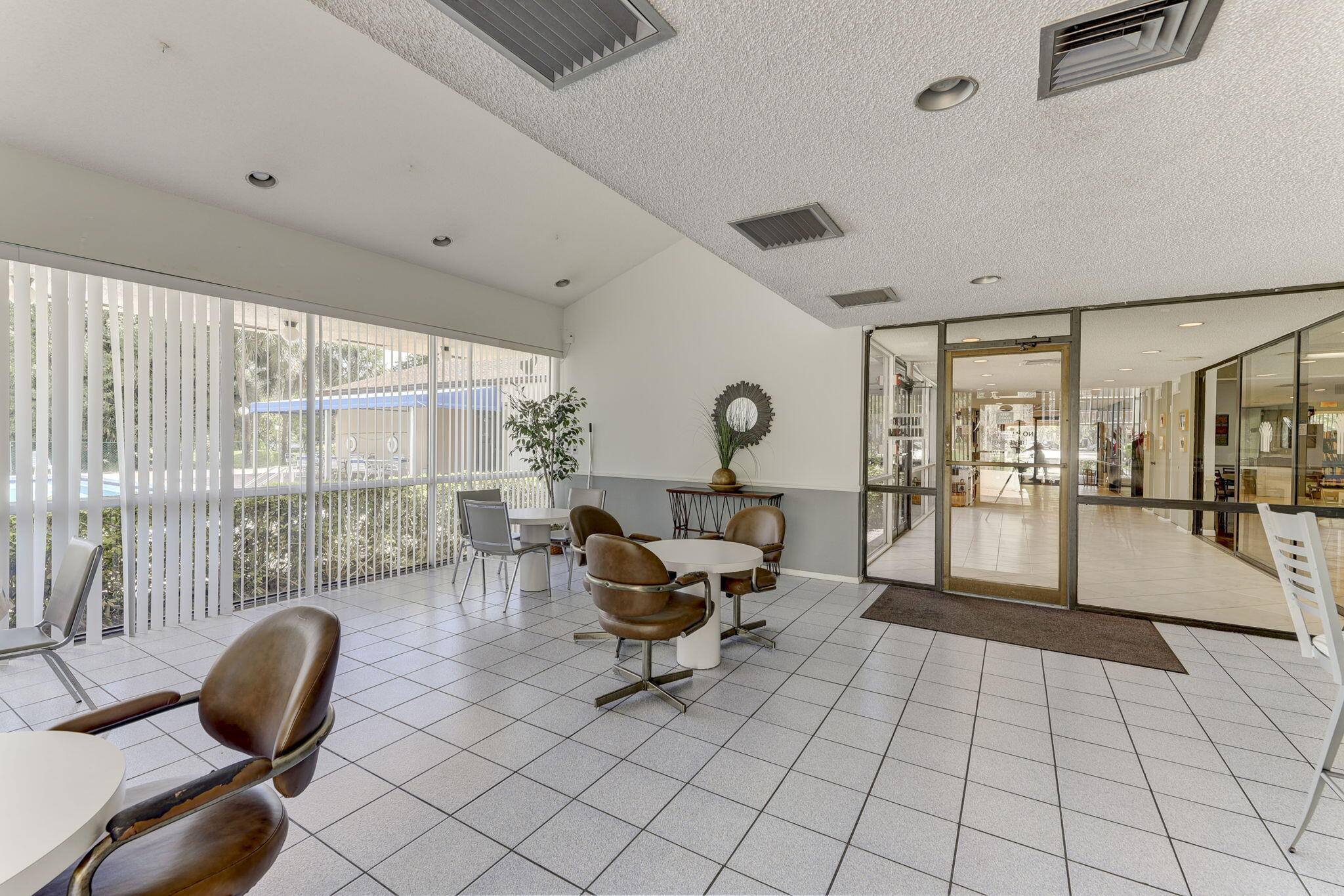 2208 S Cypress Bend Drive 103, Pompano Beach Unit: 103