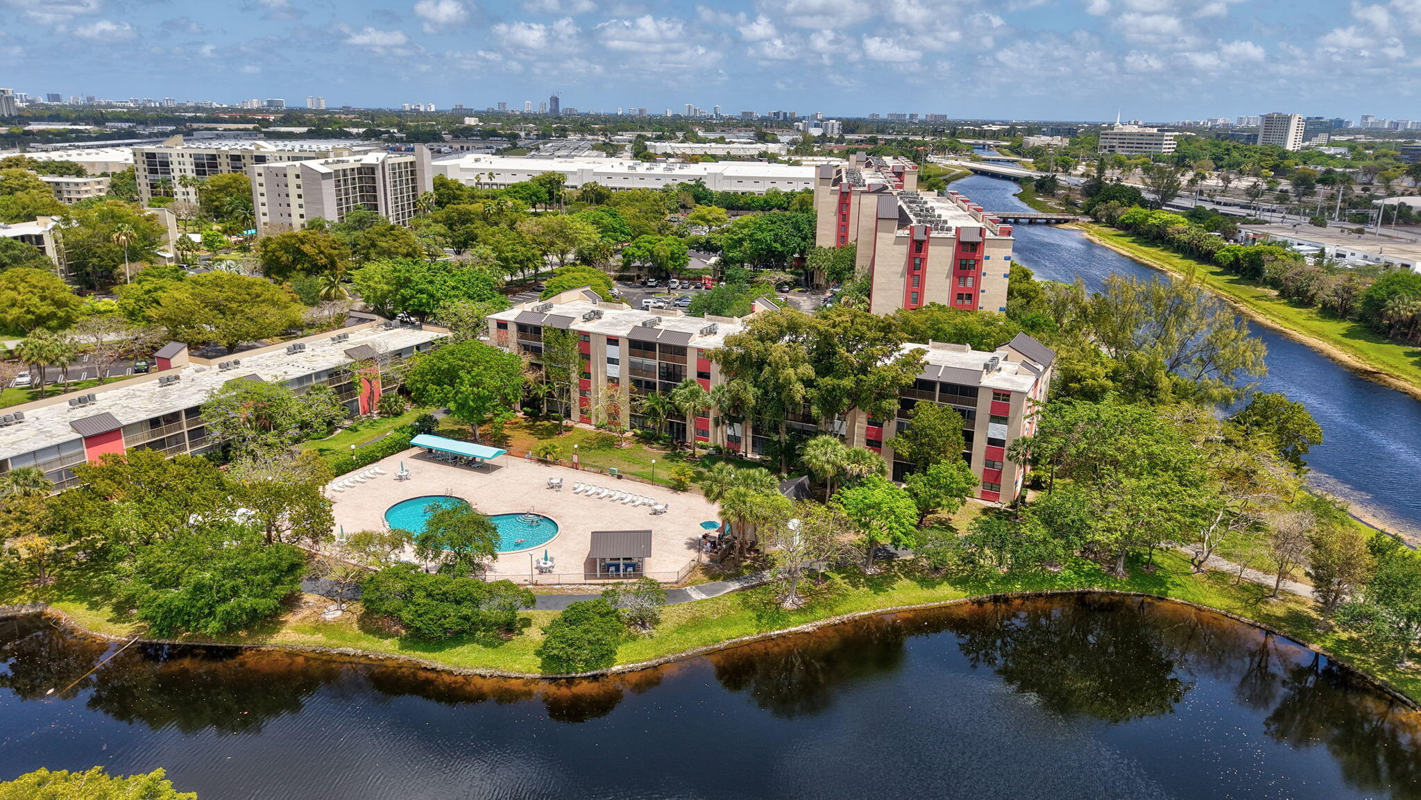 2208 S Cypress Bend Drive 103, Pompano Beach Unit: 103