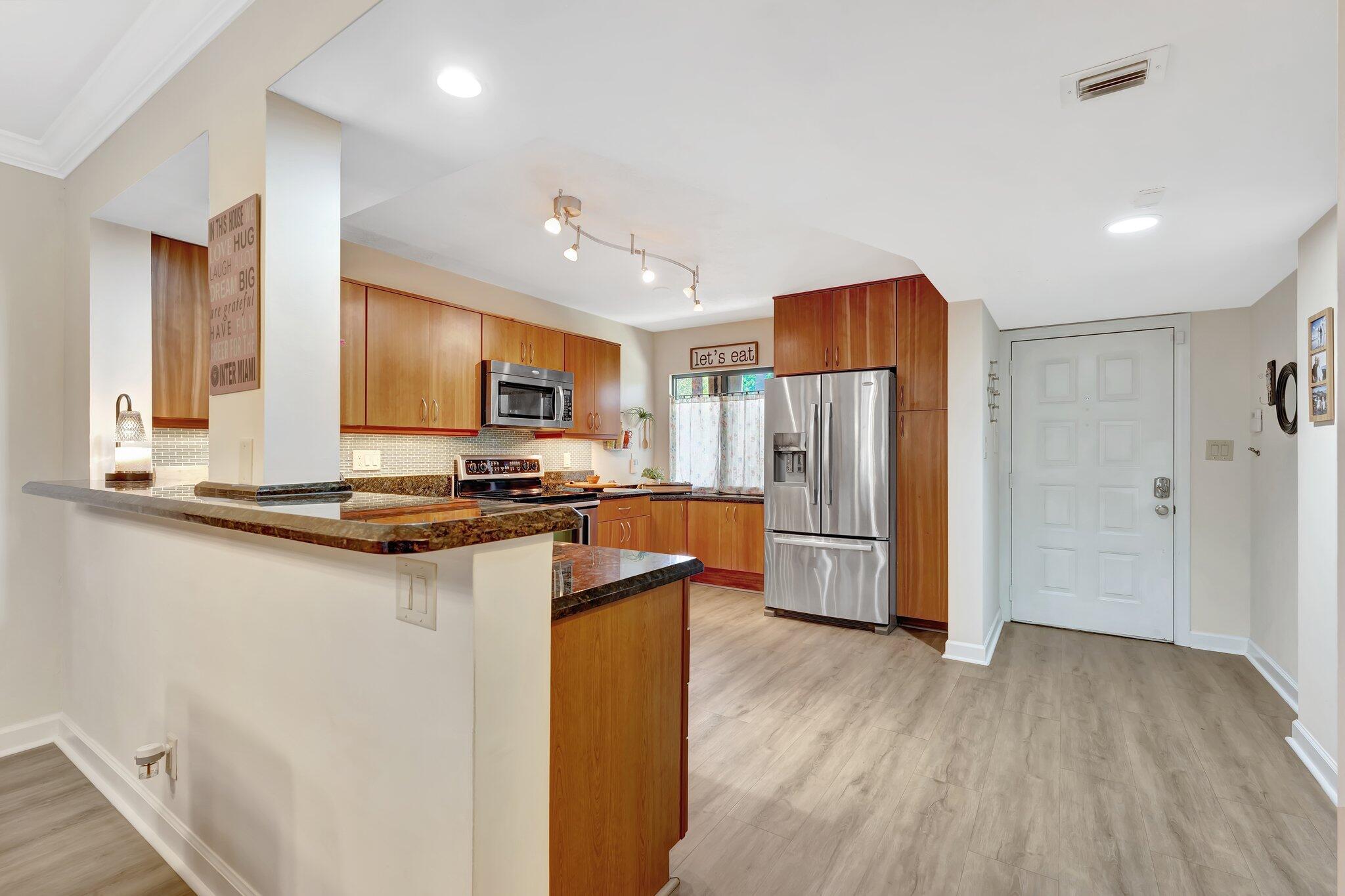 2208 S Cypress Bend Drive 103, Pompano Beach Unit: 103