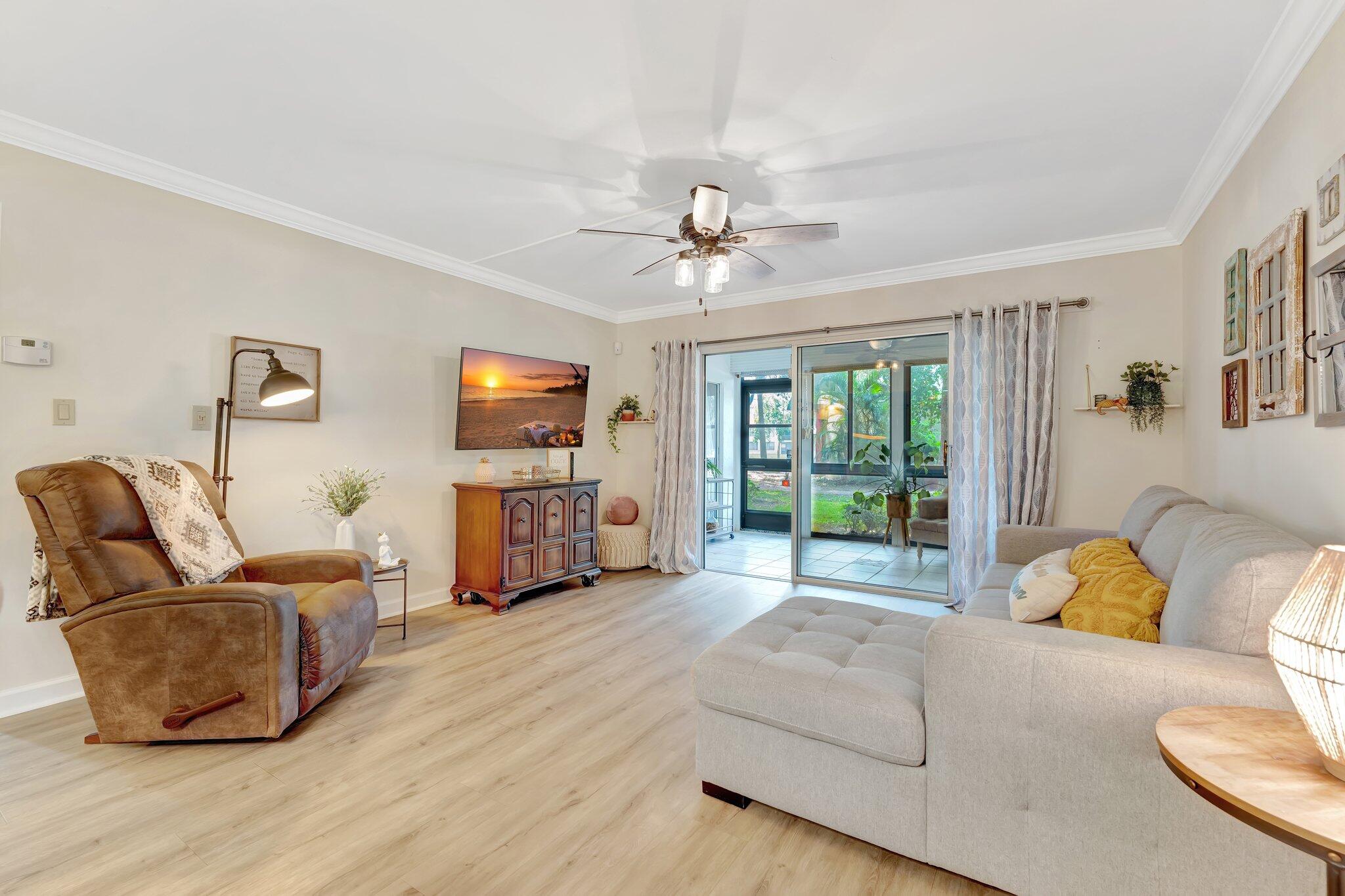 2208 S Cypress Bend Drive 103, Pompano Beach Unit: 103