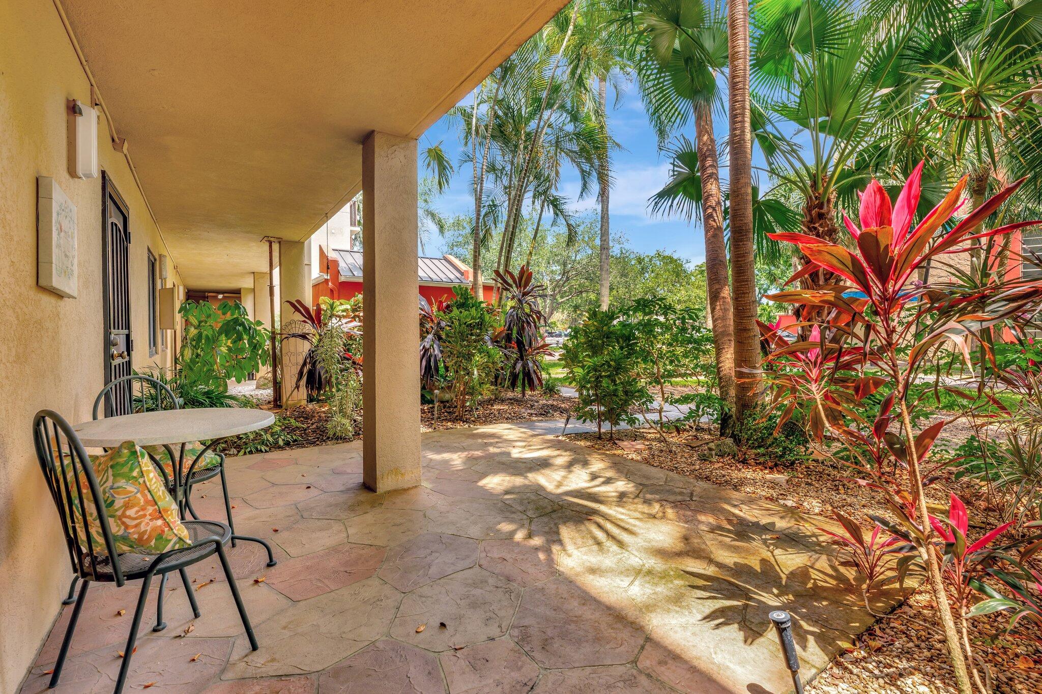 2208 S Cypress Bend Drive 103, Pompano Beach Unit: 103