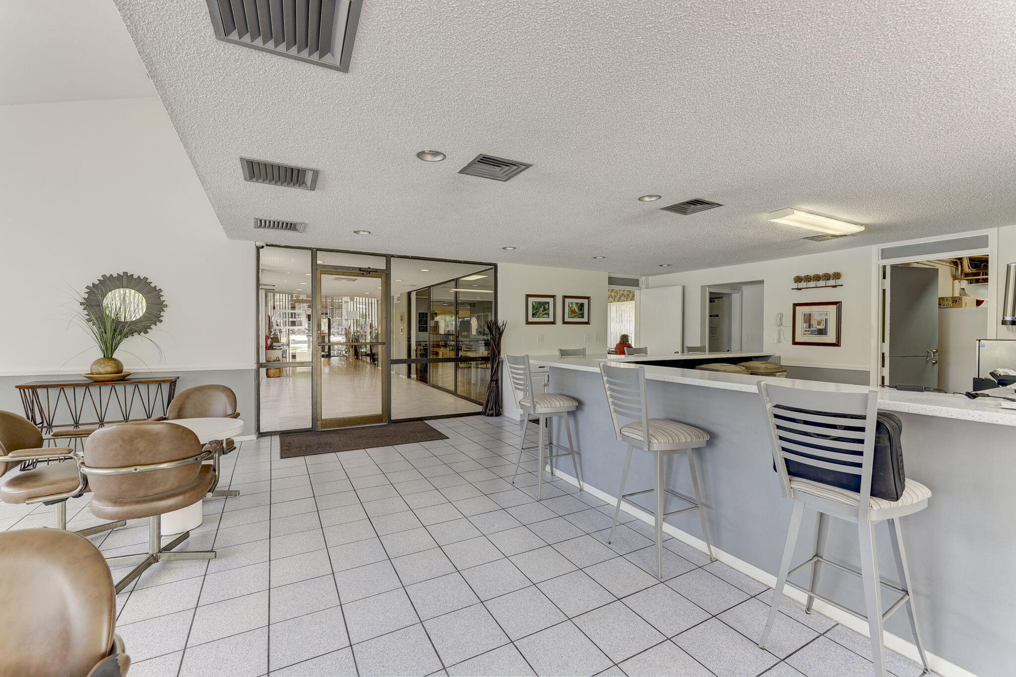 2208 S Cypress Bend Drive 103, Pompano Beach Unit: 103