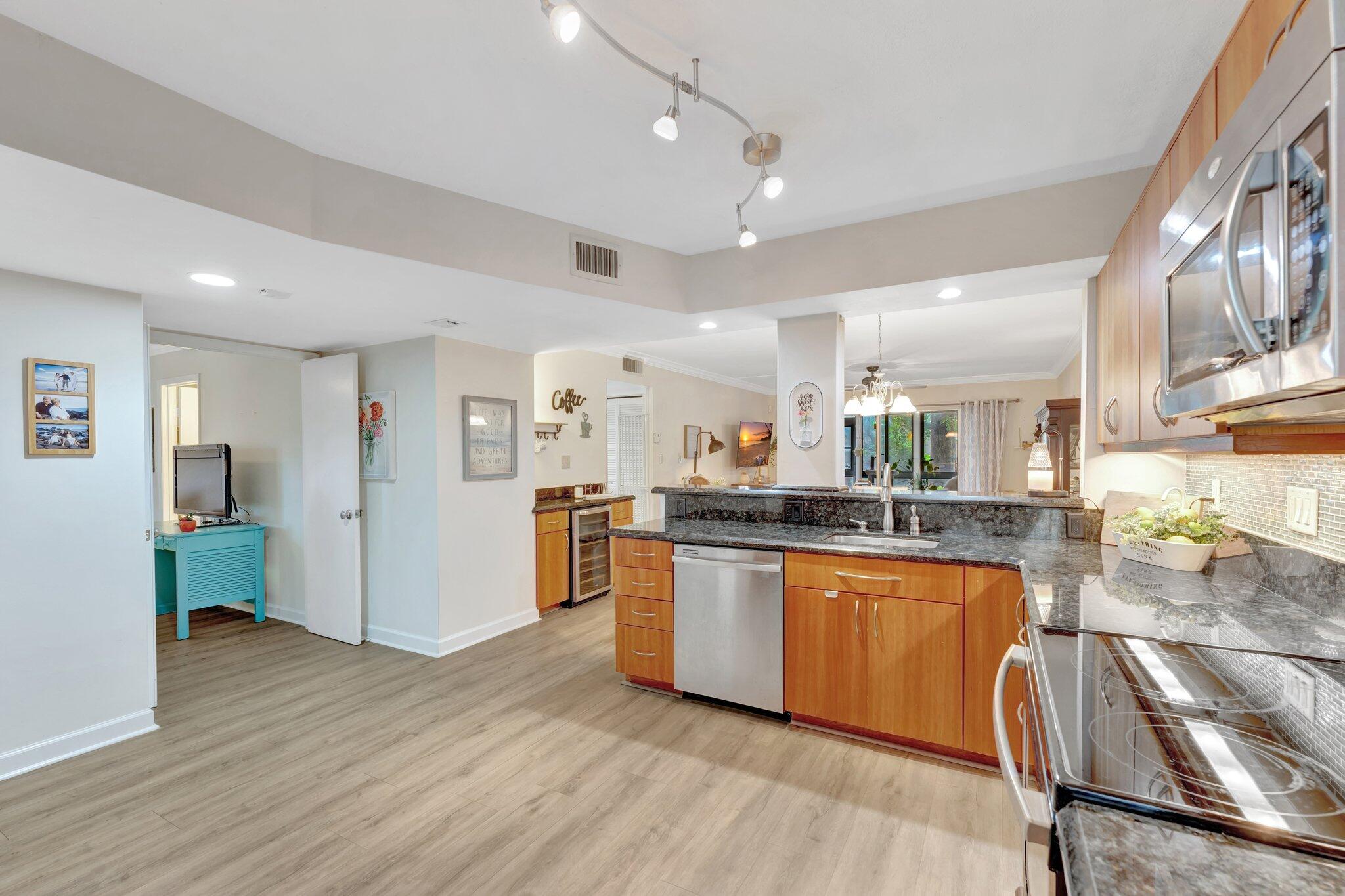 2208 S Cypress Bend Drive 103, Pompano Beach Unit: 103