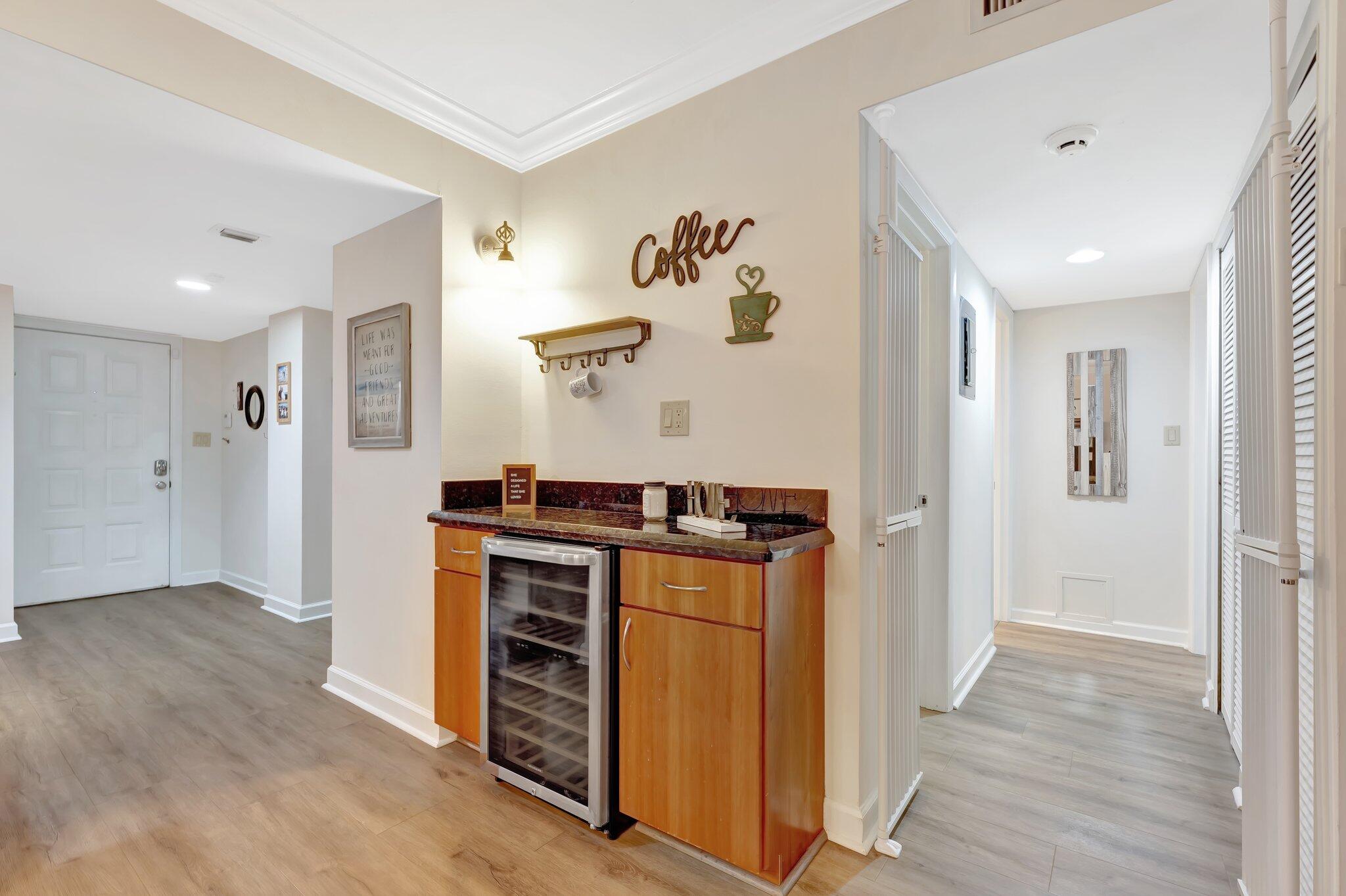 2208 S Cypress Bend Drive 103, Pompano Beach Unit: 103