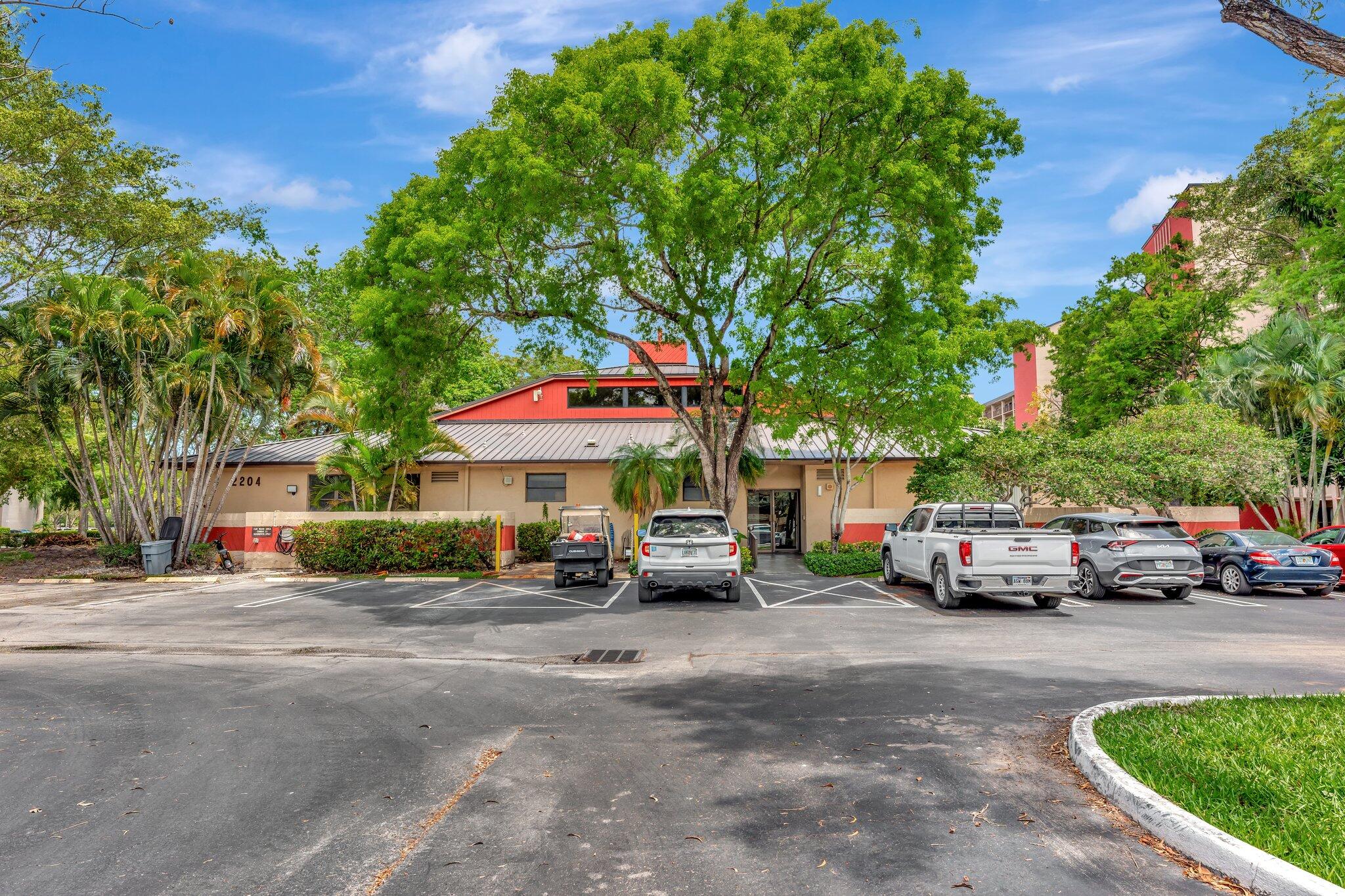 2208 S Cypress Bend Drive 103, Pompano Beach Unit: 103