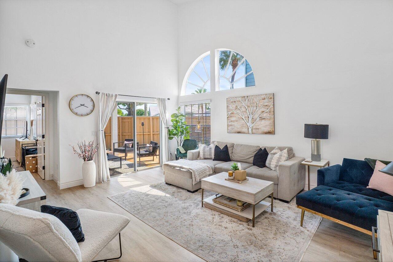 5120 Coronado Ridge
