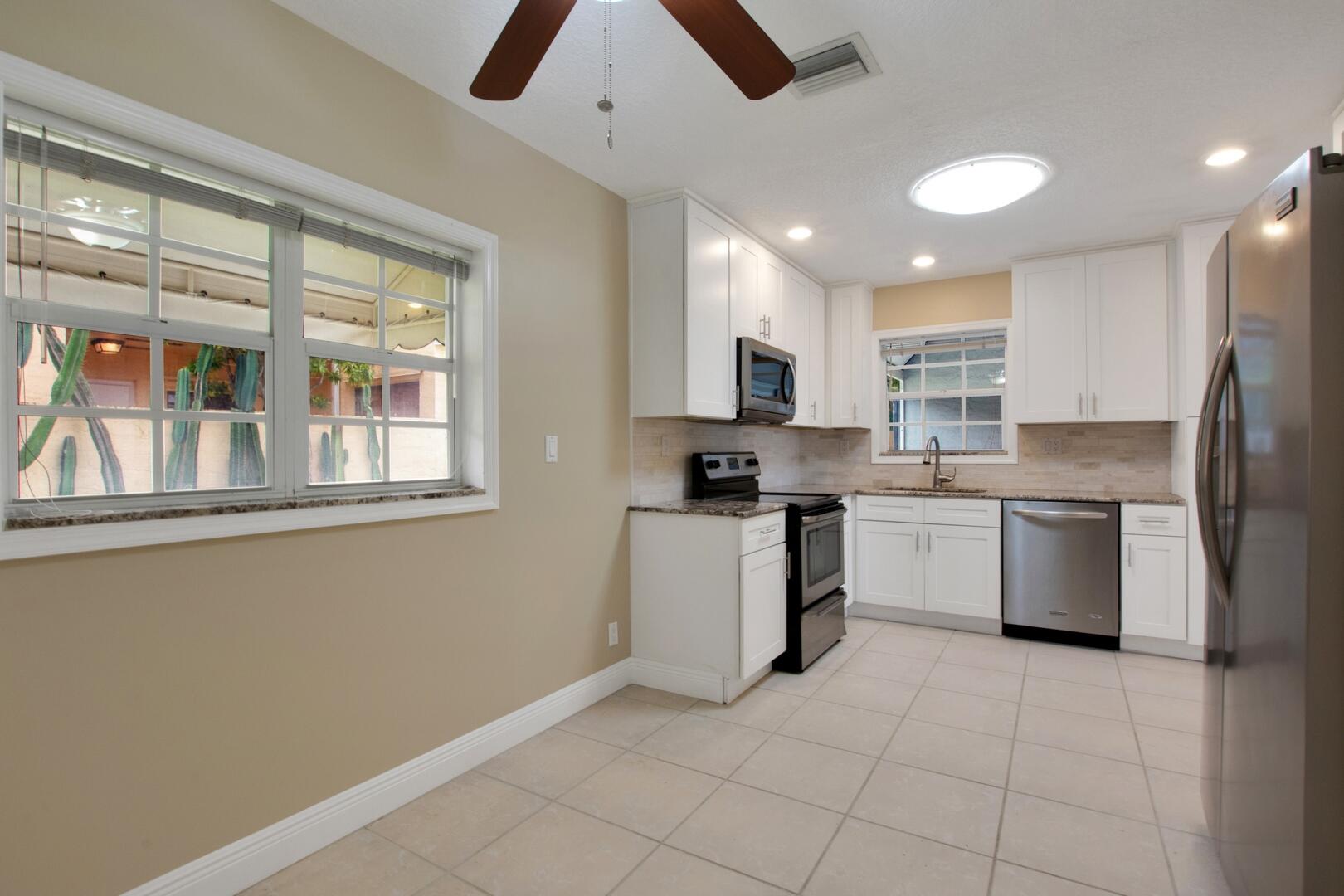 800 NW 22nd Court, Delray Beach