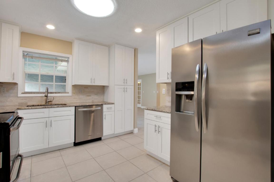 800 NW 22nd Court, Delray Beach