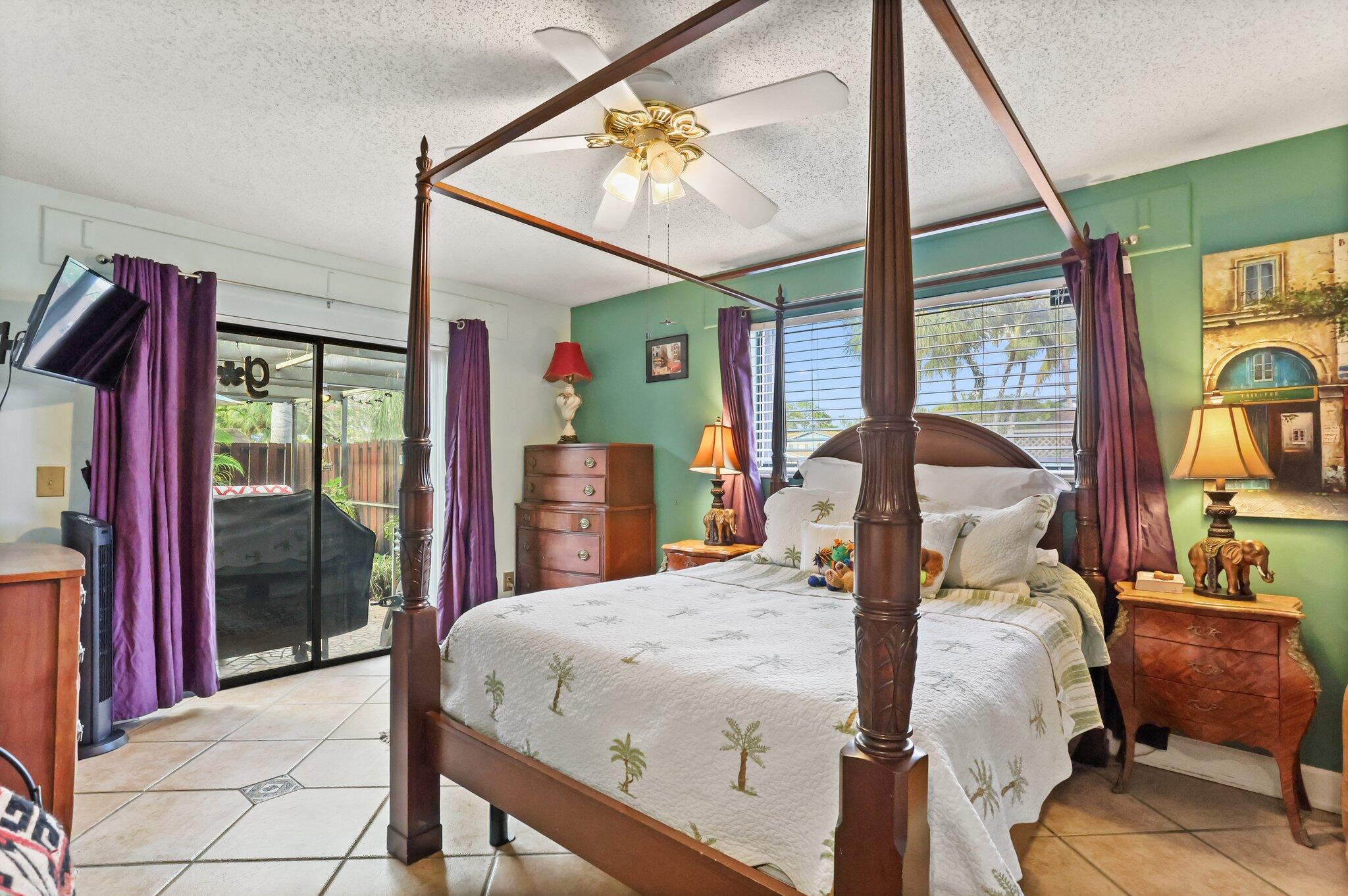 4652 Holly Lake Drive