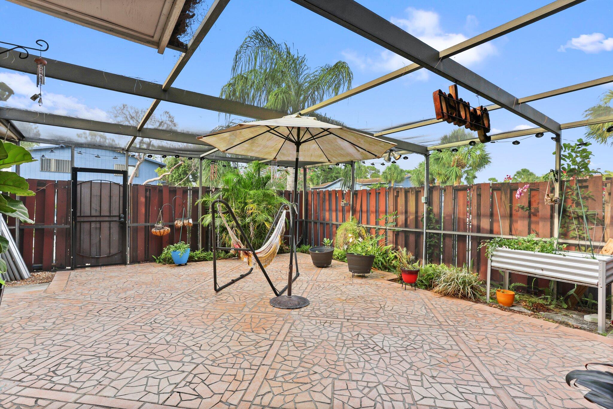 4652 Holly Lake Drive