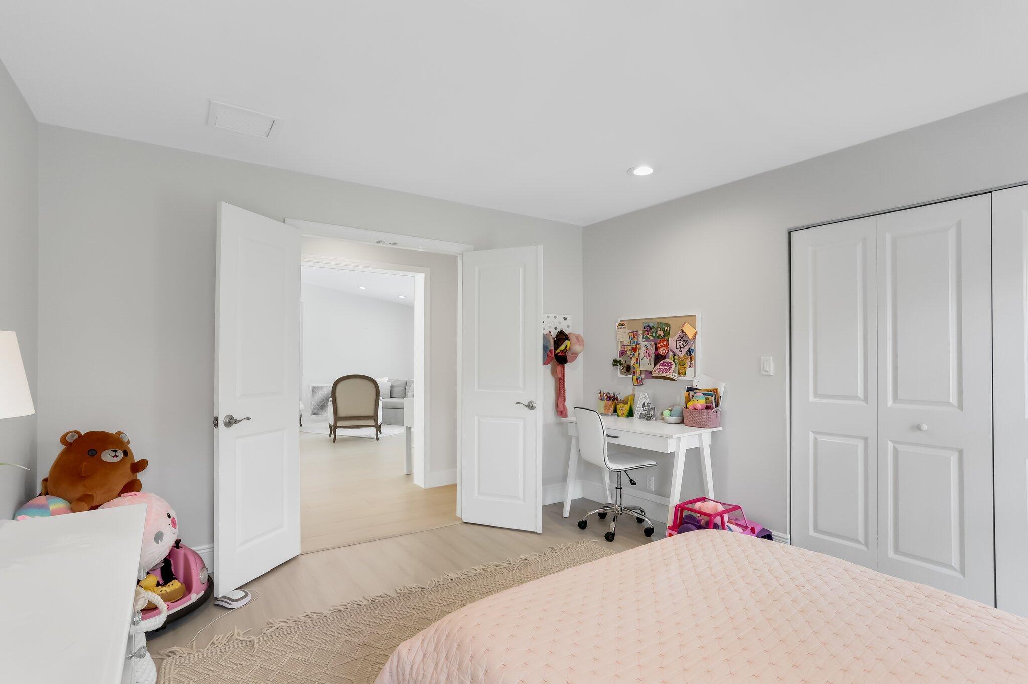 10194 Harbourtown Court