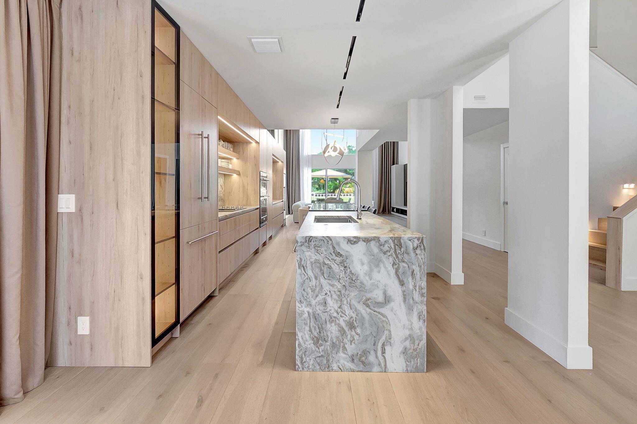 5607 NW 24th Terrace