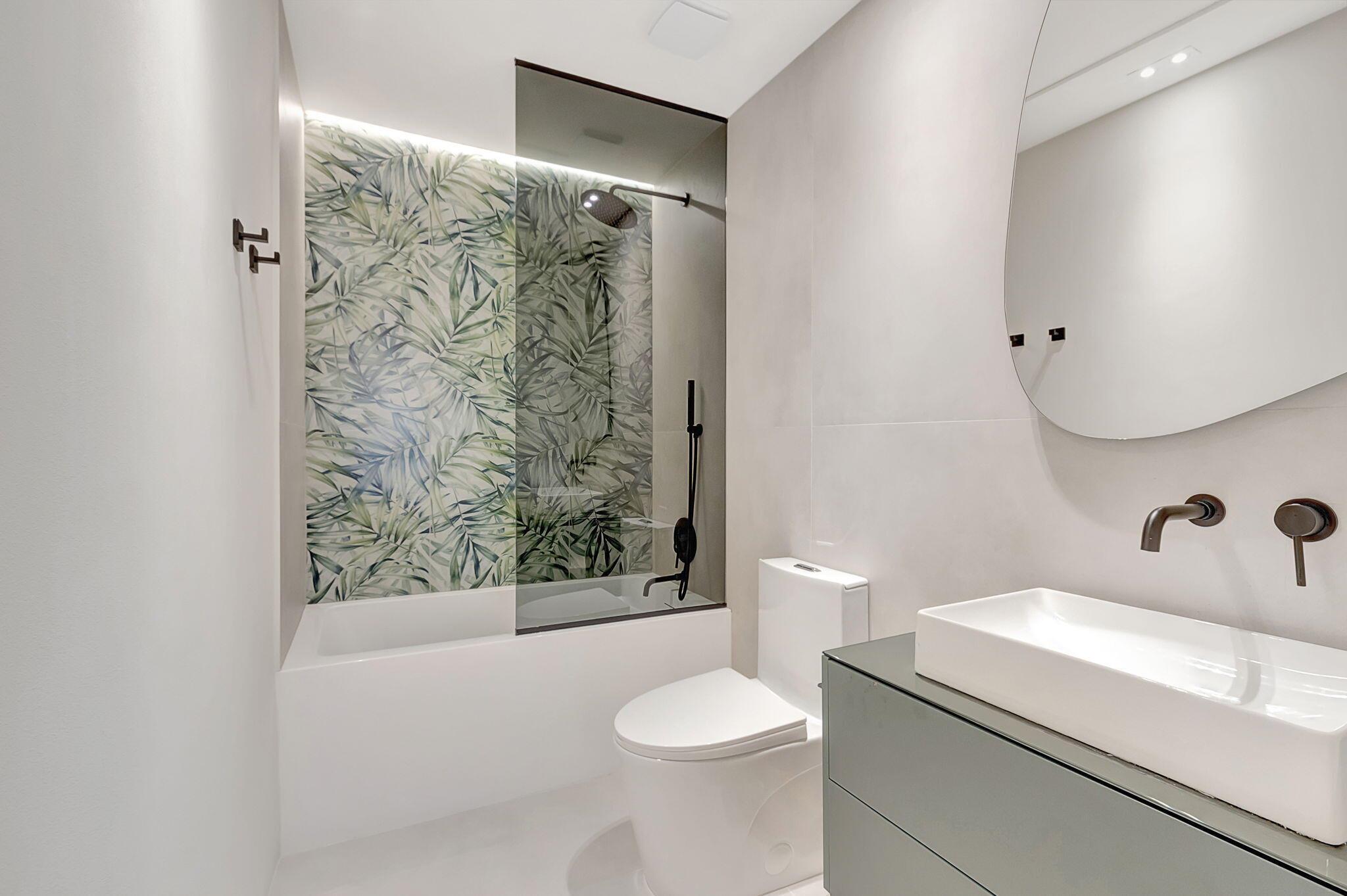 5607 NW 24th Terrace