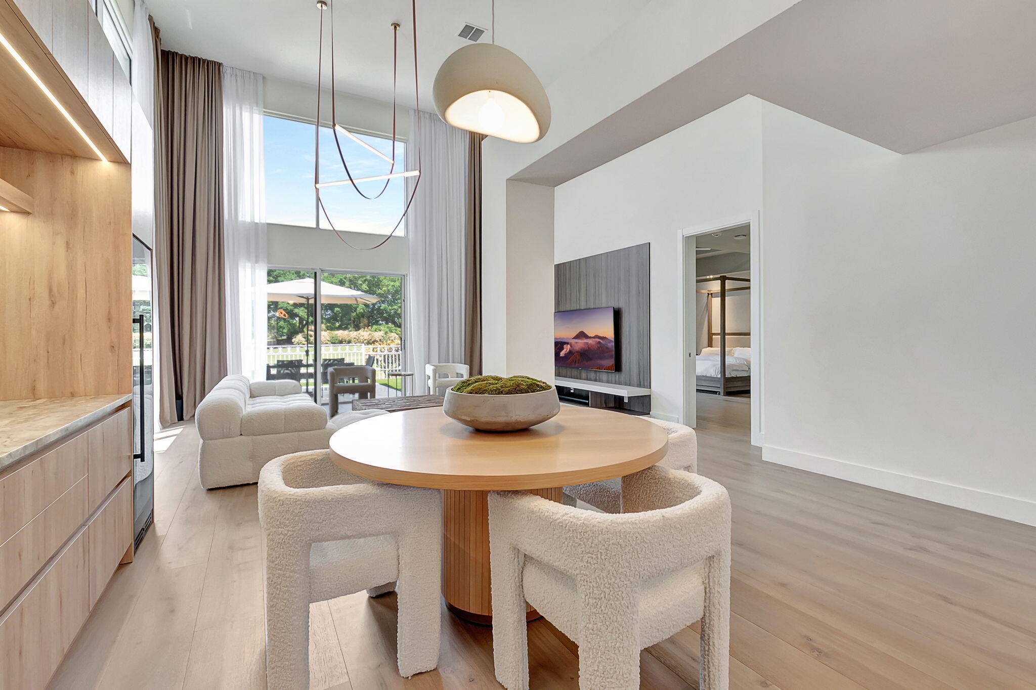 5607 NW 24th Terrace