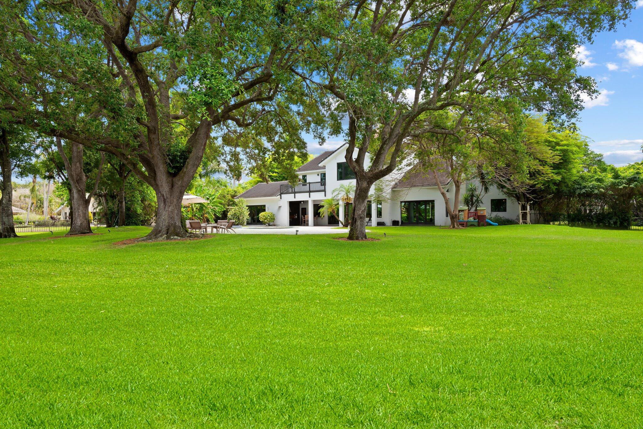 18425 Long Lake Drive