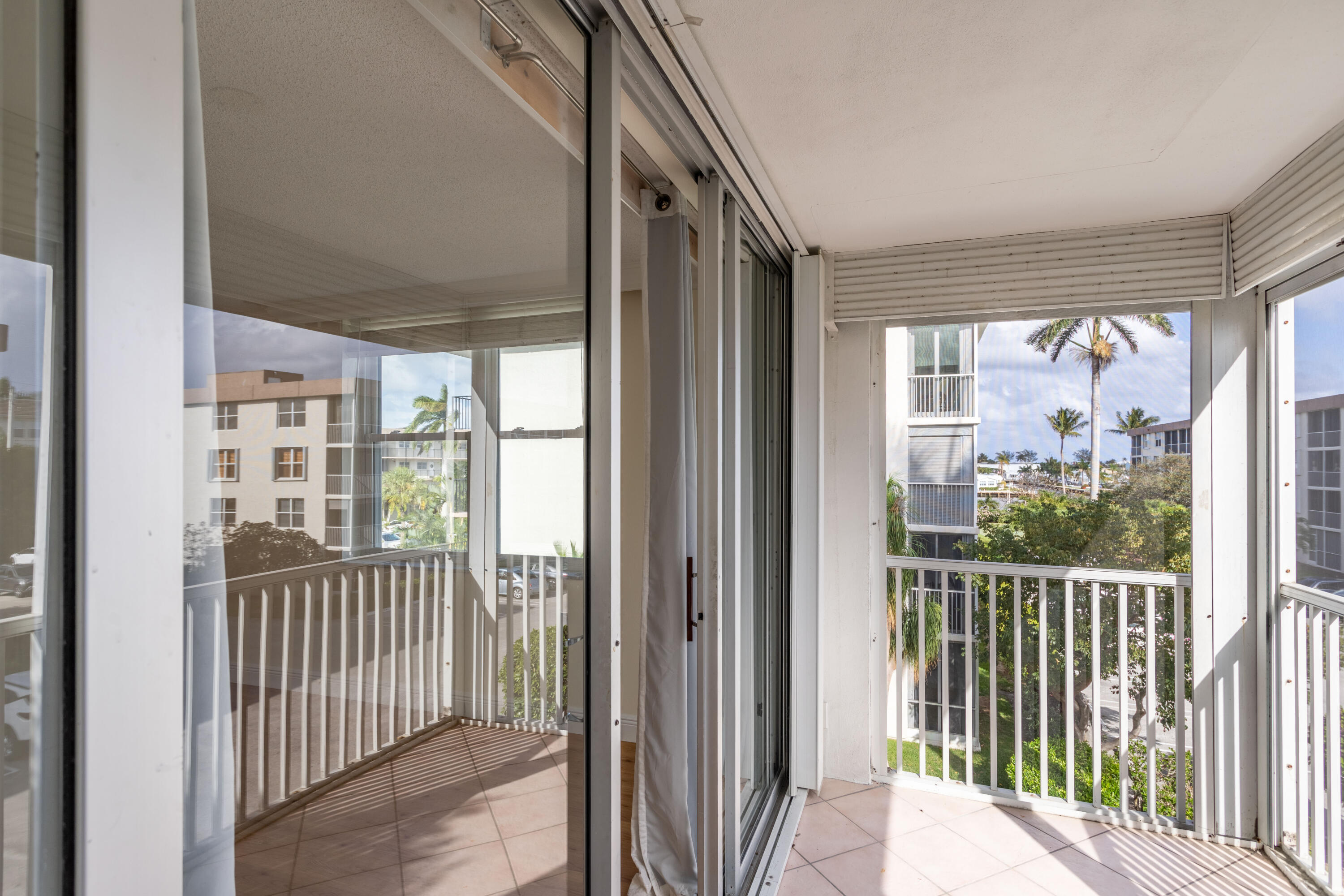 2012 S Federal Highway 301