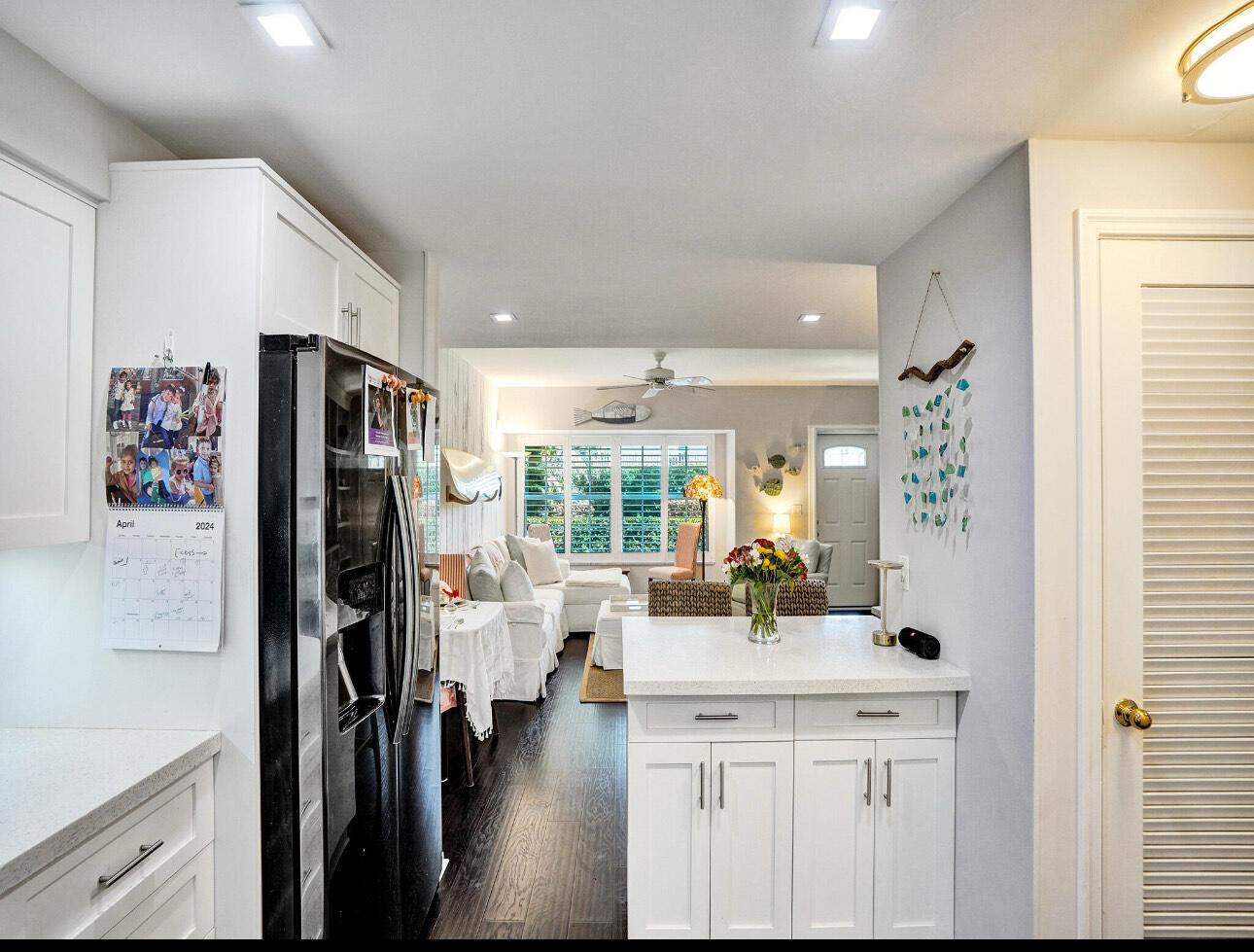 6590 N Ocean Boulevard 9