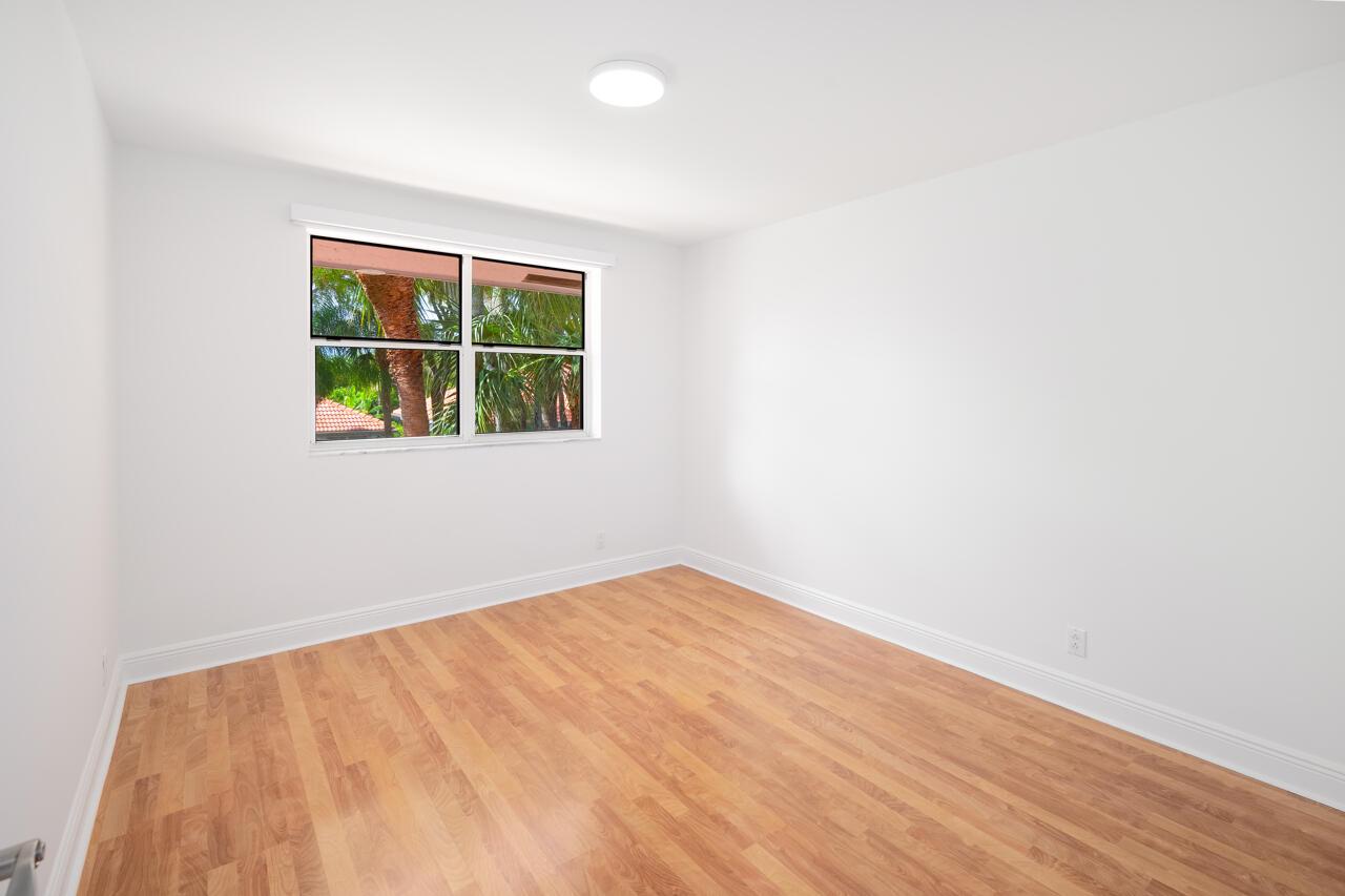 2075 NW 52nd Street
