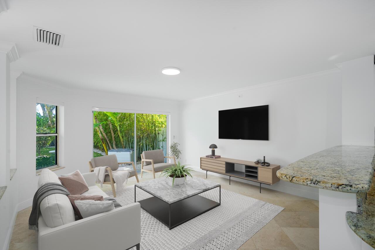 2075 NW 52nd Street