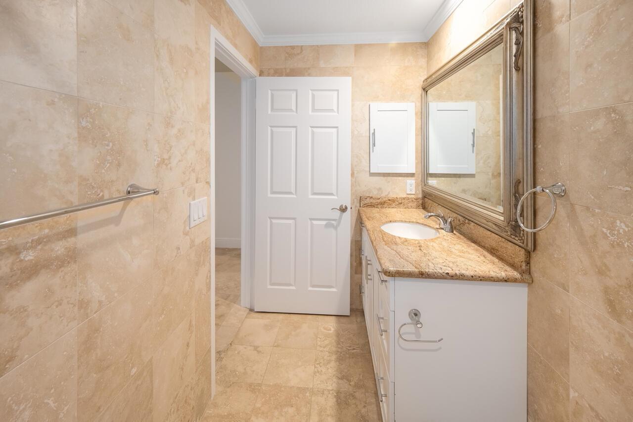 2075 NW 52nd Street