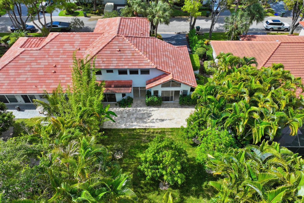 2075 NW 52nd Street