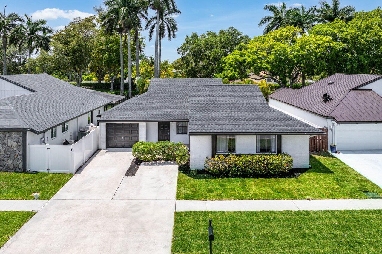 21641 Sutters Lane