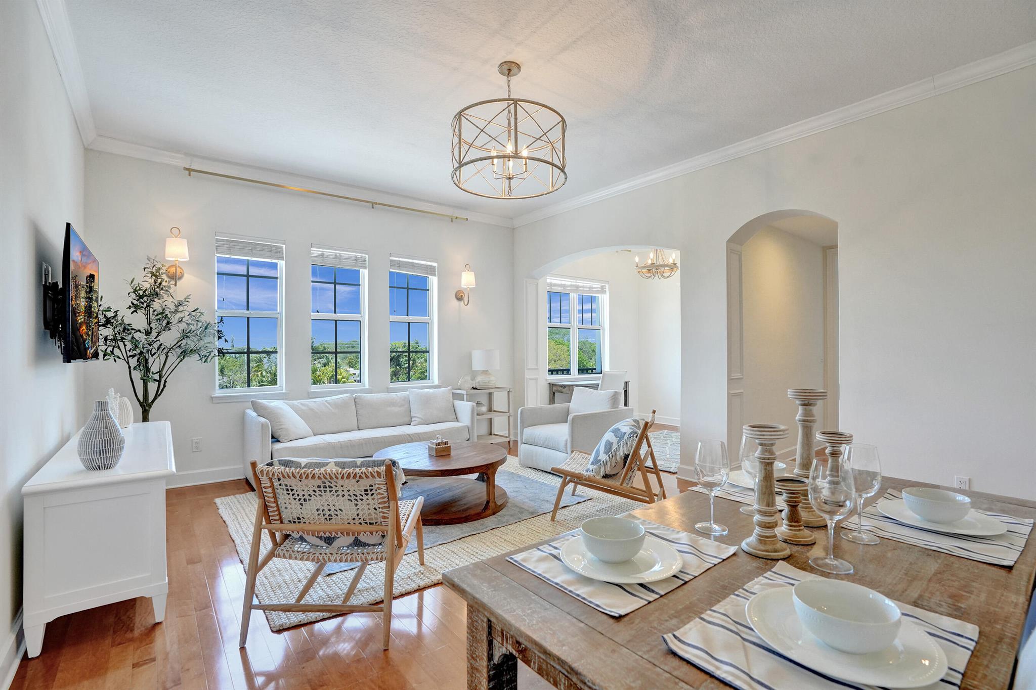 200 NE 2nd Avenue 410