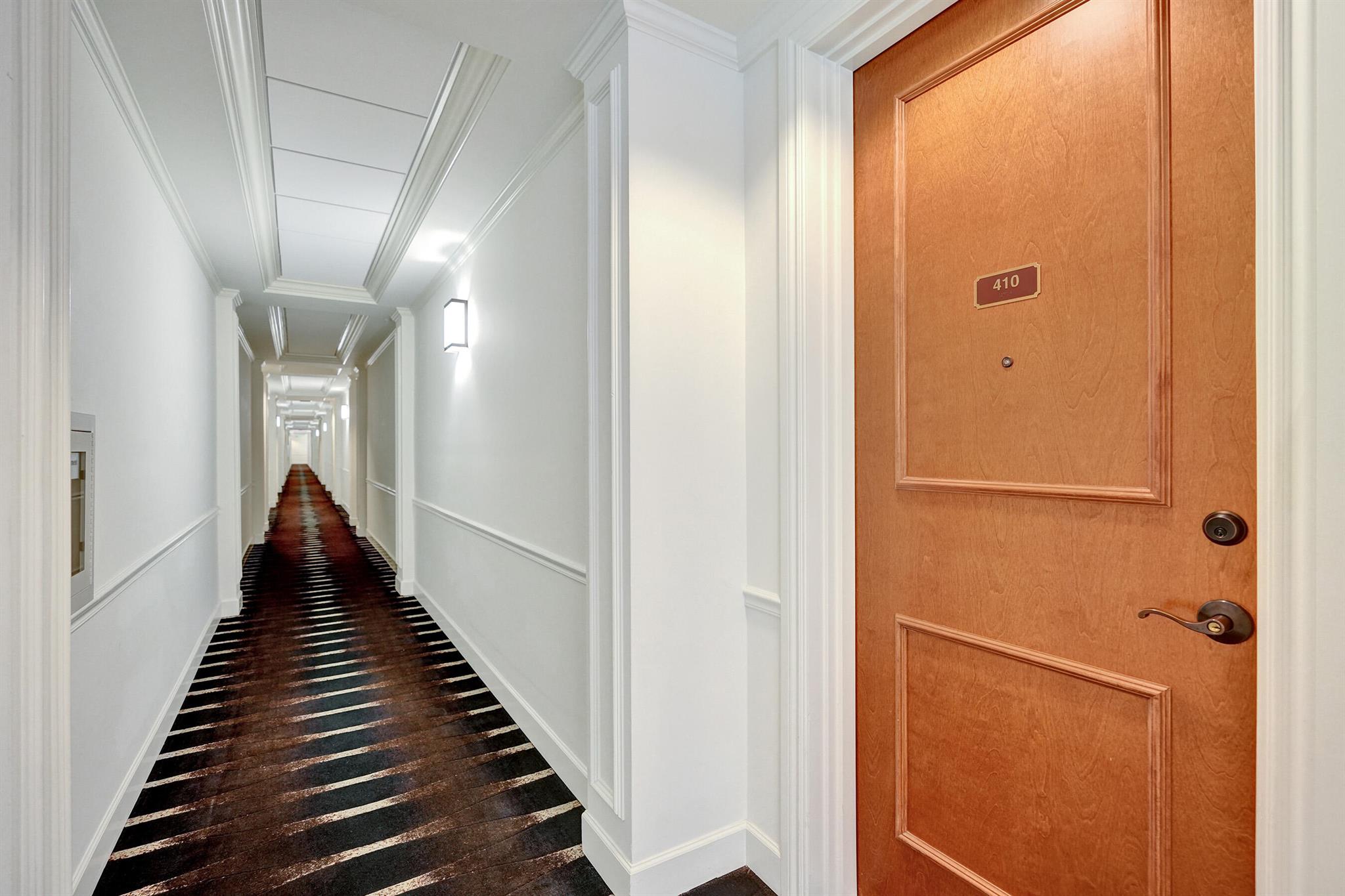 200 NE 2nd Avenue 410