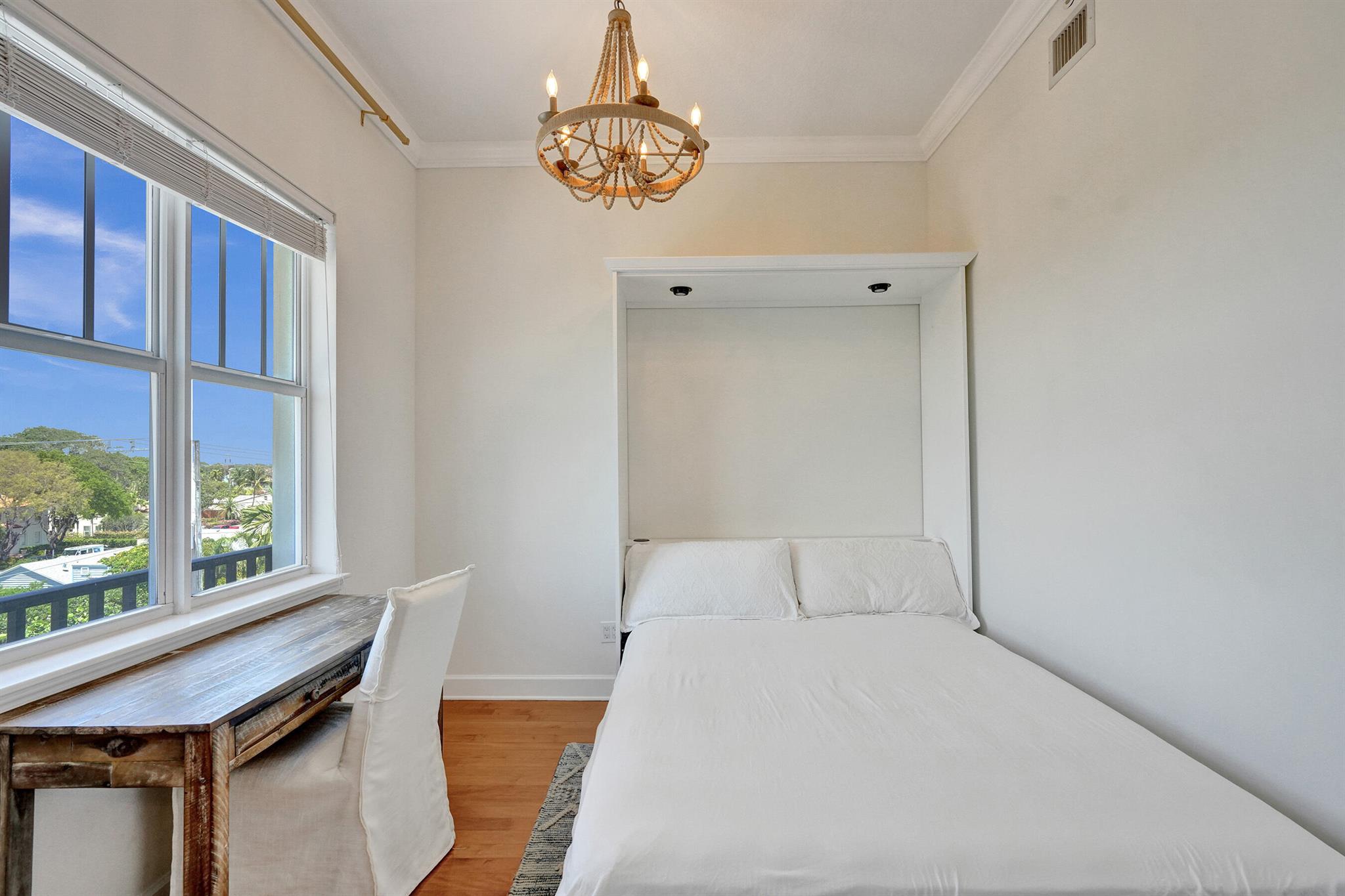 200 NE 2nd Avenue 410