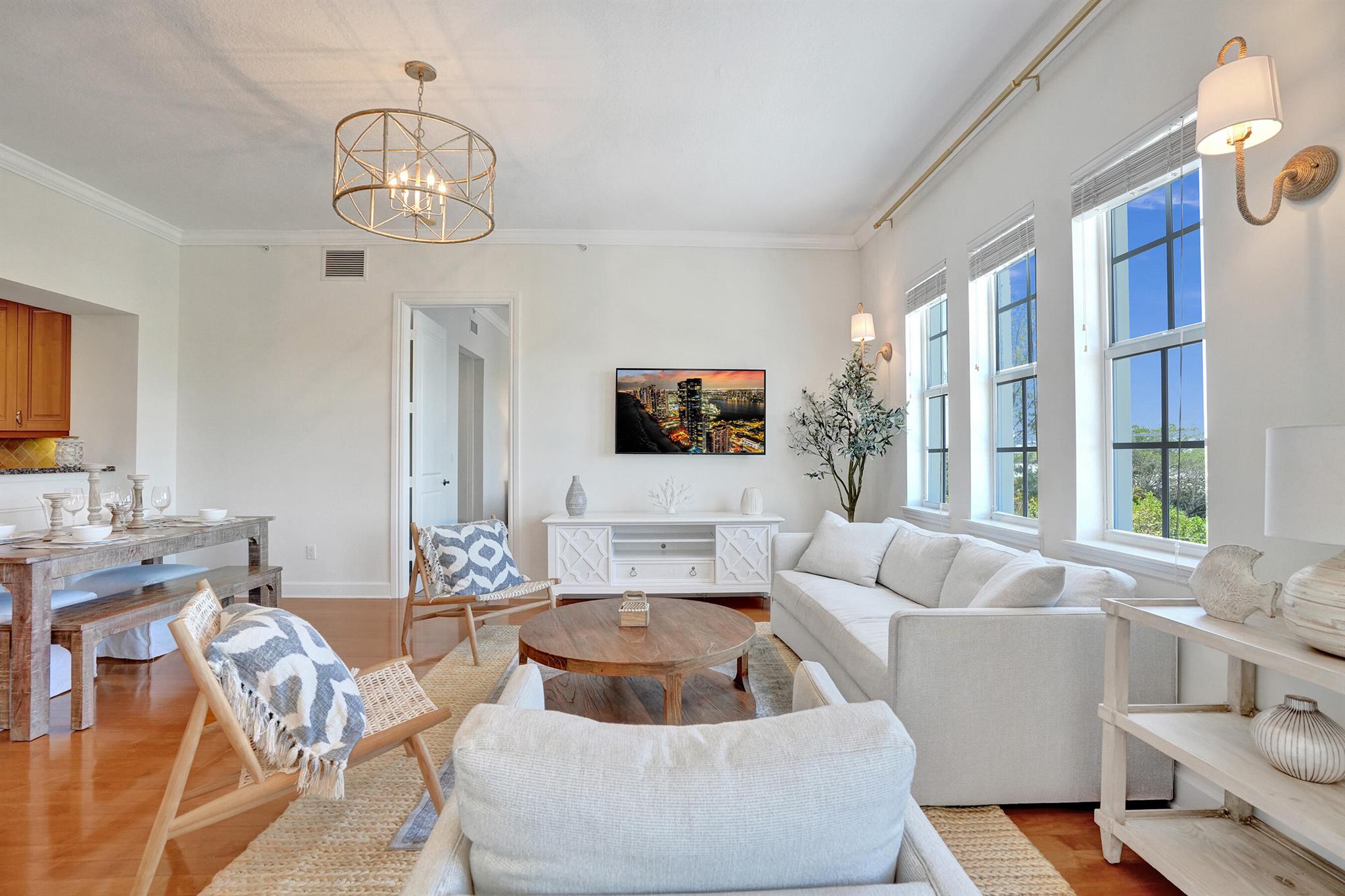 200 NE 2nd Avenue 410