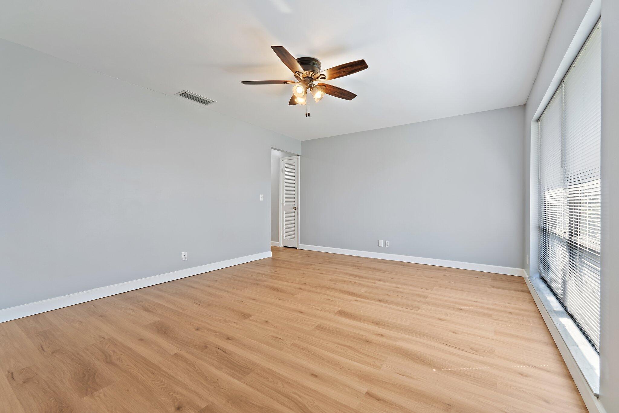 2711 SW Egret Pond Circle