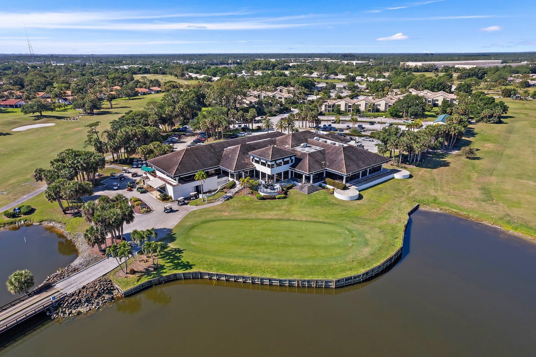 2711 SW Egret Pond Circle