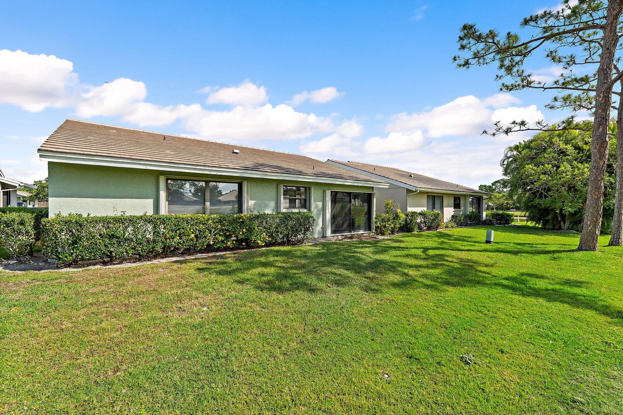 2711 SW Egret Pond Circle