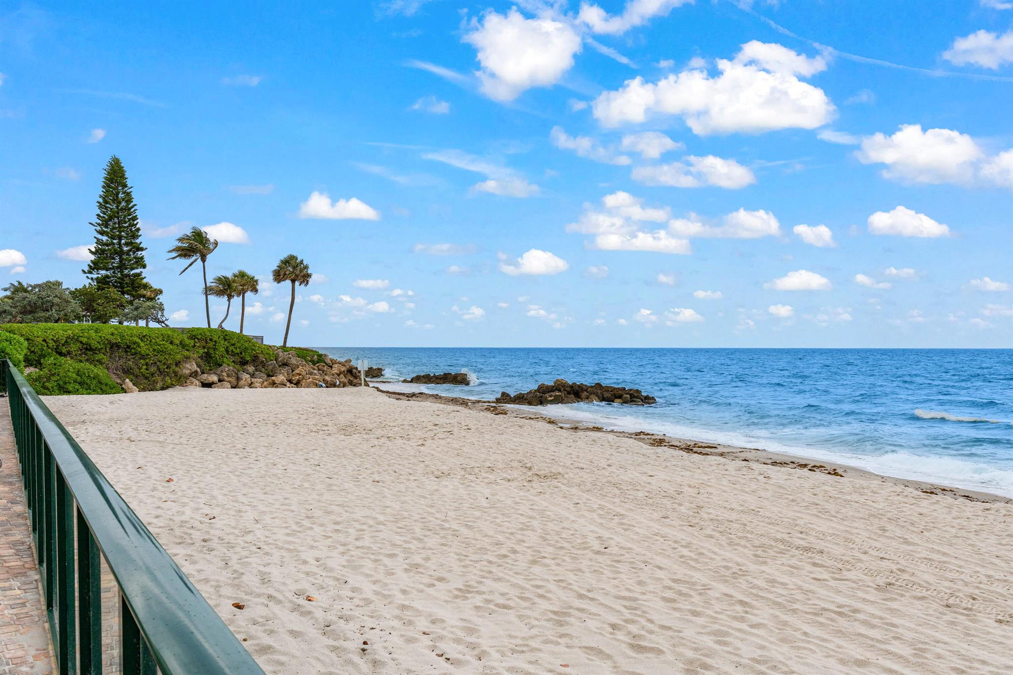 1237 Hillsboro Mile 101