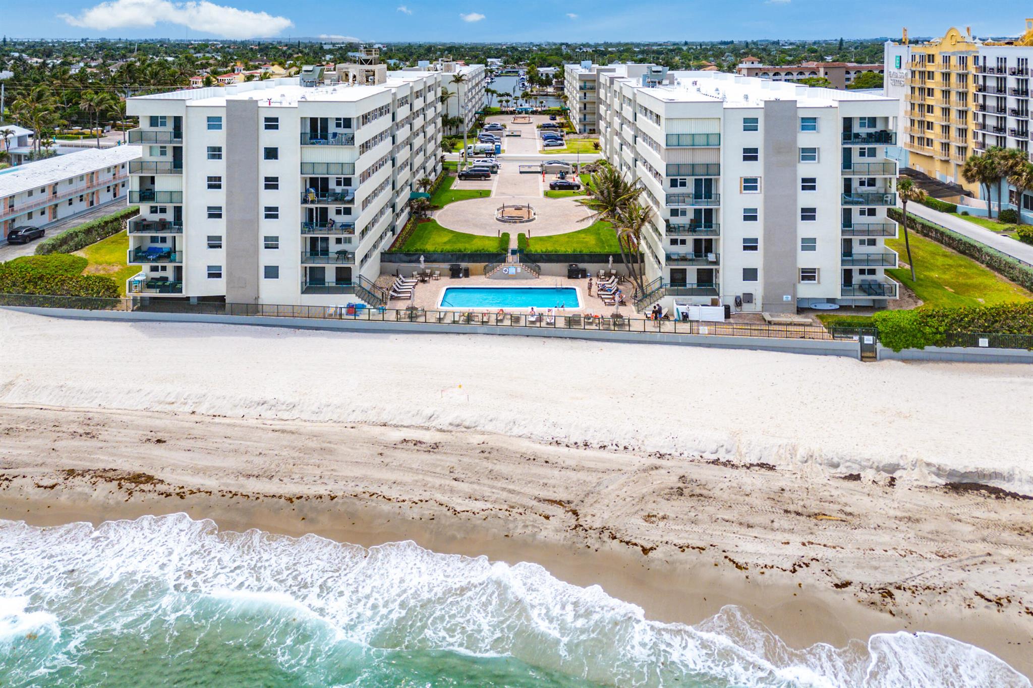 1237 Hillsboro Mile 101