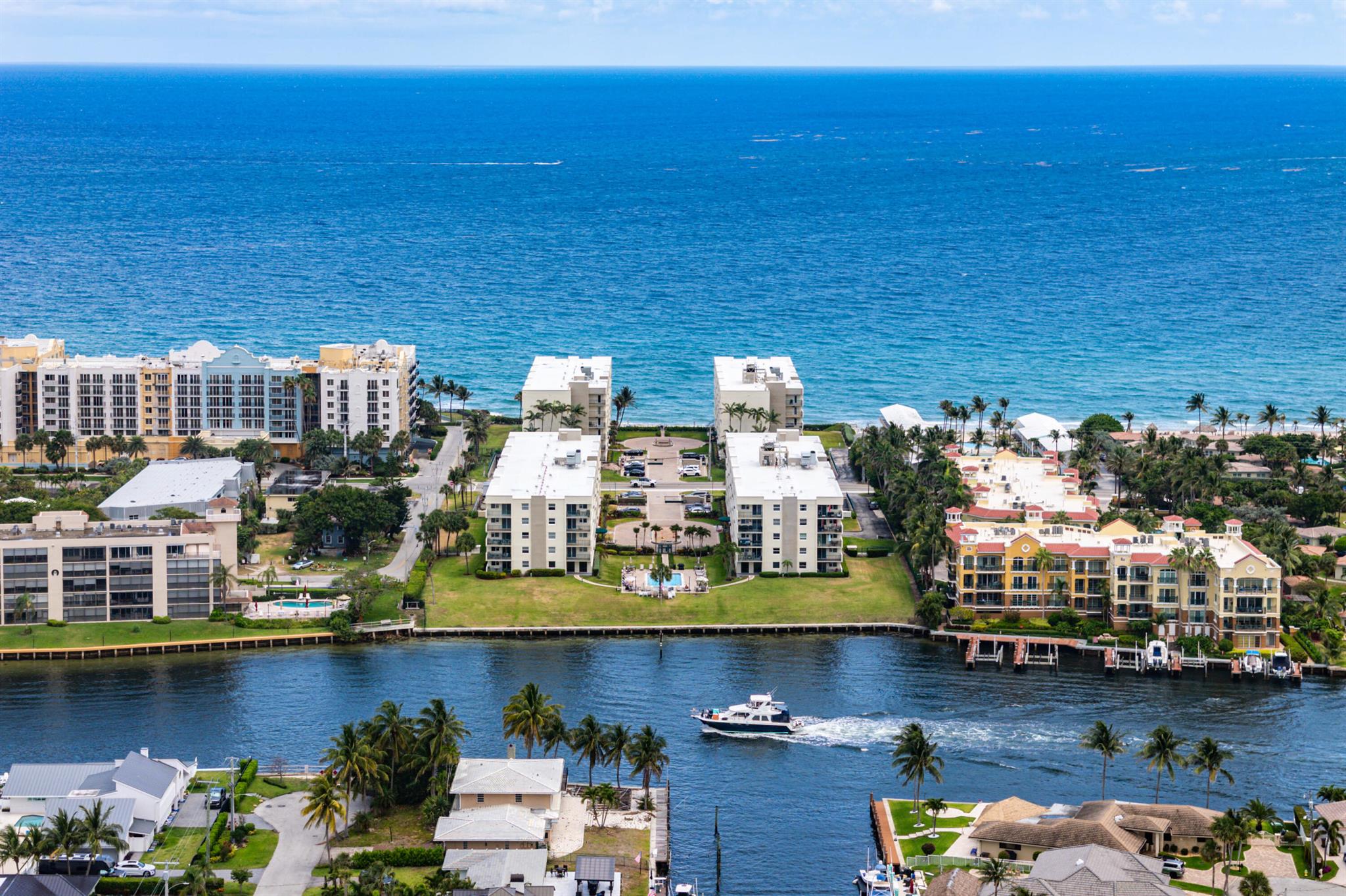 1237 Hillsboro Mile 101